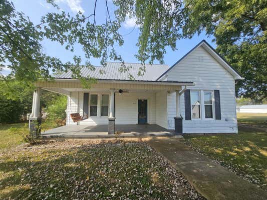 404 ELM ST, CLIFTON, TN 38425 - Image 1