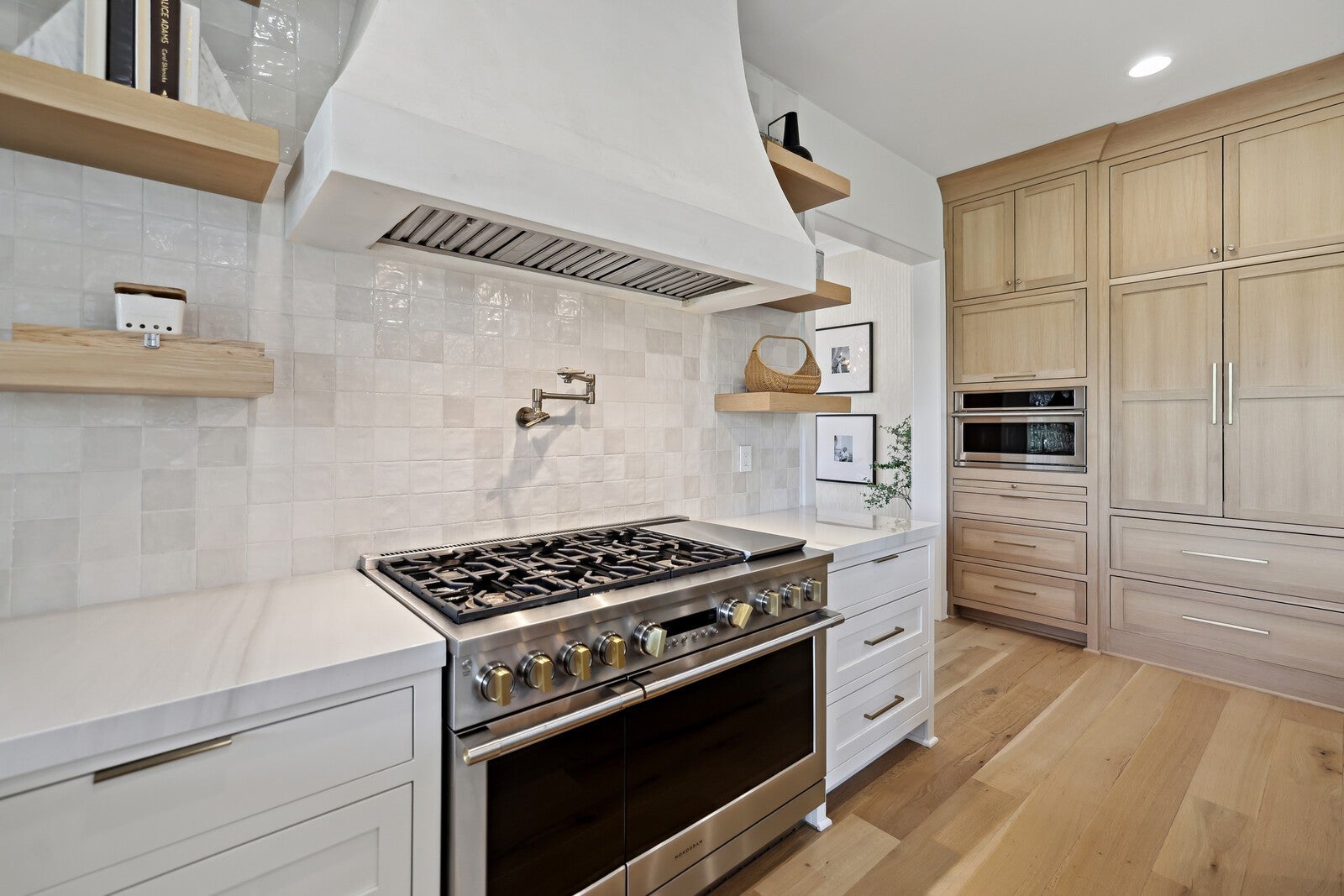 Franklin, Tennessee, 37067, United States, 5 Bedrooms Bedrooms, ,6 BathroomsBathrooms,Residential,Active,2009381