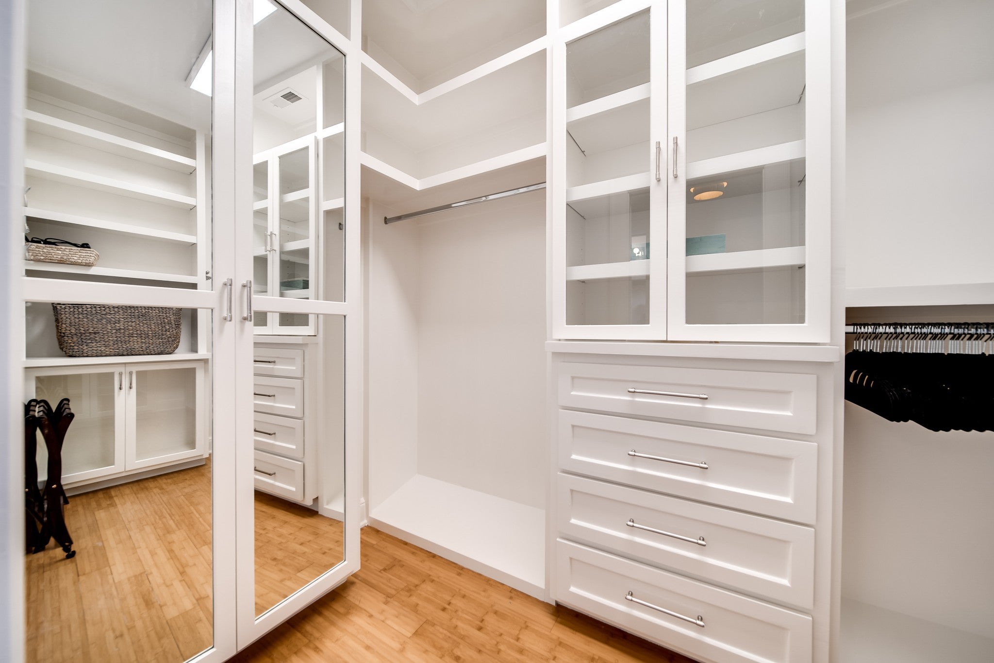 Gallatin, Tennessee, 37066, United States, 4 Bedrooms Bedrooms, ,5 BathroomsBathrooms,Residential,Active,1986918