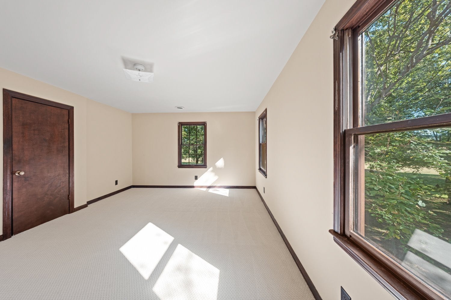 Columbia, Tennessee, 38401, United States, 4 Bedrooms Bedrooms, ,3 BathroomsBathrooms,Residential,Active,2007952