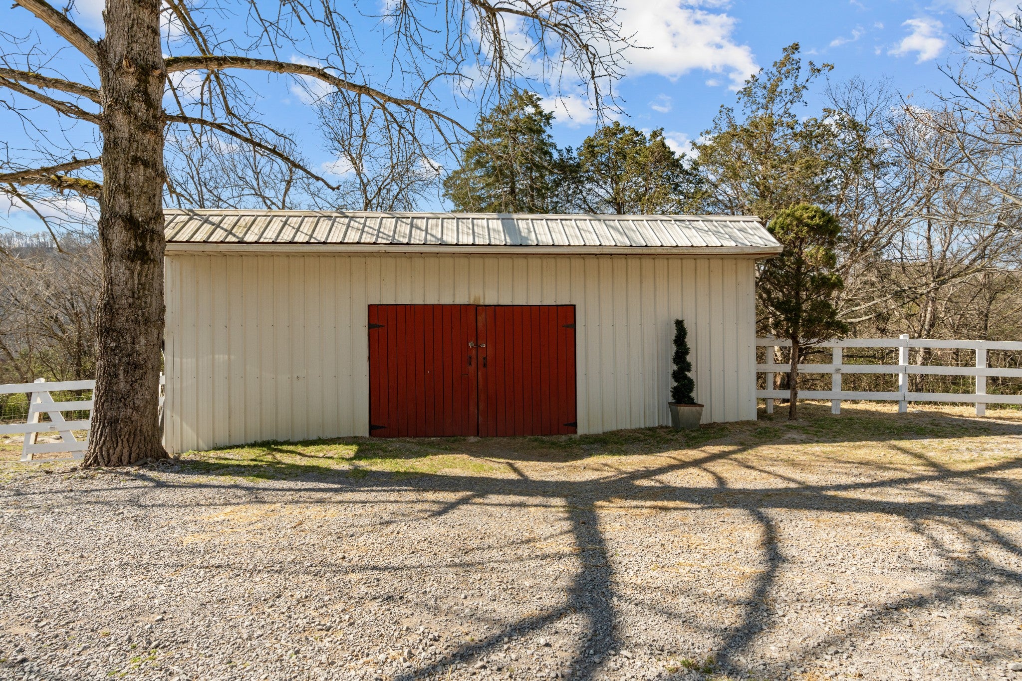 Dowelltown, Tennessee, 37059, United States, 4 Bedrooms Bedrooms, ,2 BathroomsBathrooms,Residential,Active,1745626