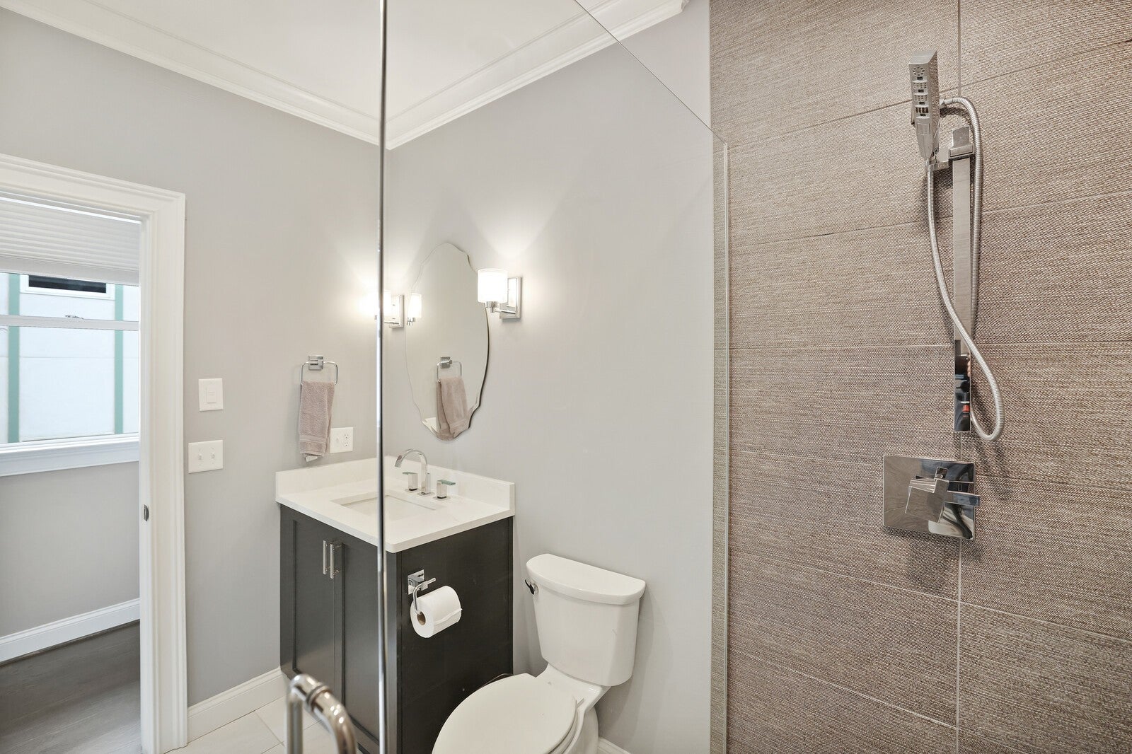 Nashville, Tennessee, 37206, United States, 7 Bedrooms Bedrooms, ,8 BathroomsBathrooms,Residential,Active,2006799