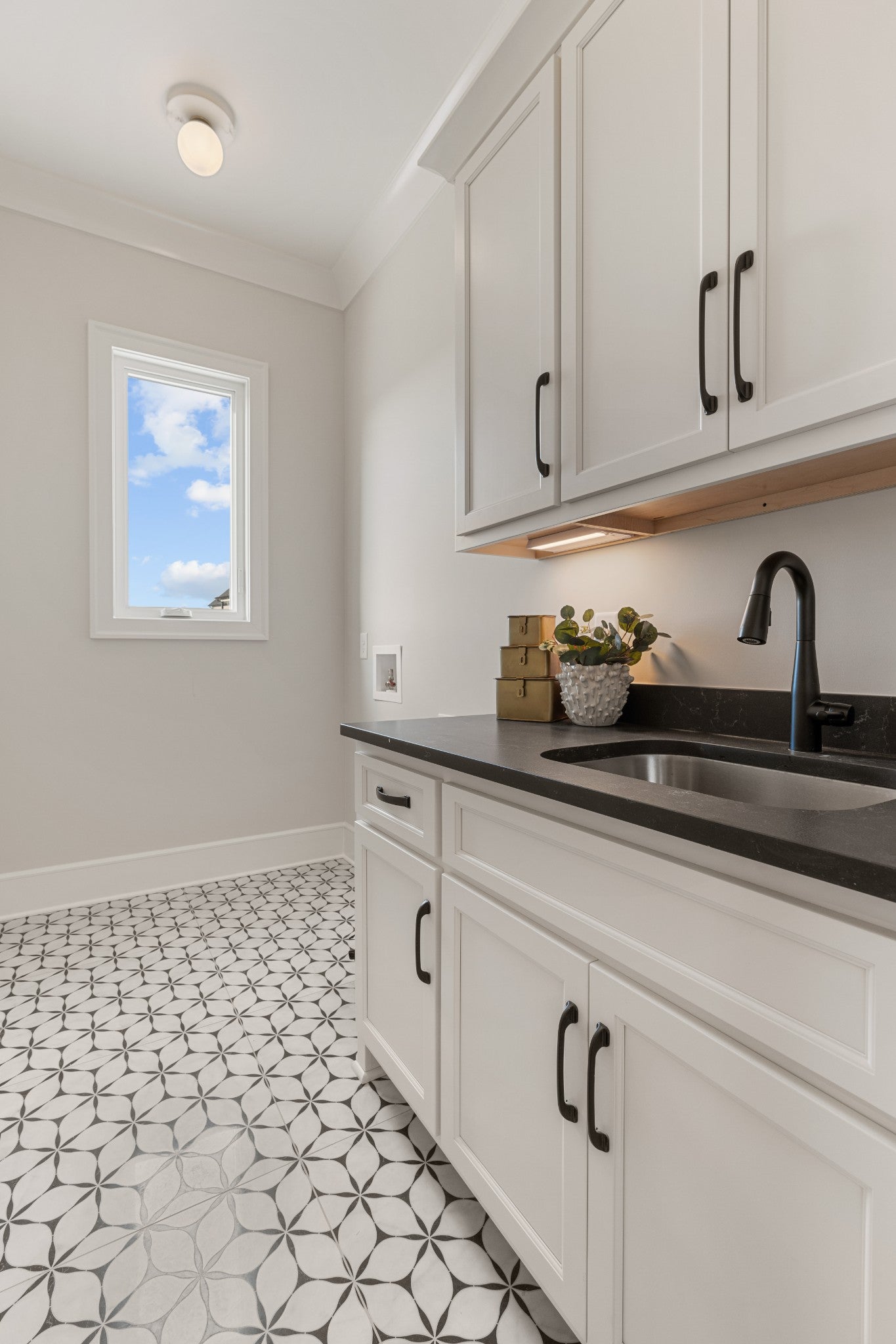 Lebanon, Tennessee, 37087, United States, 5 Bedrooms Bedrooms, ,5 BathroomsBathrooms,Residential,Active,2006870