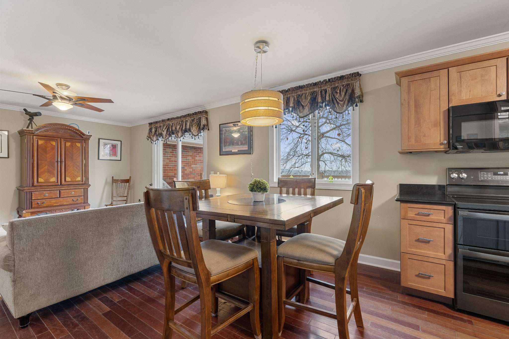 Old Hickory, Tennessee, 37138, United States, 4 Bedrooms Bedrooms, ,2 BathroomsBathrooms,Residential,Active,2008731