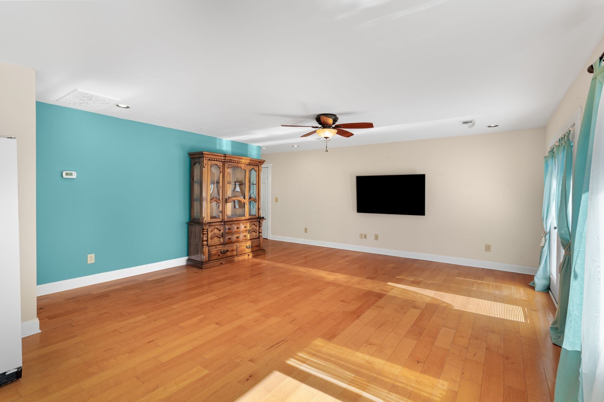 Lebanon, Tennessee, 37087, United States, 3 Bedrooms Bedrooms, ,3 BathroomsBathrooms,Residential,Active,1987222