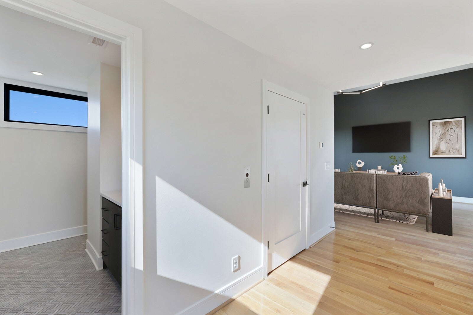 Nashville, Tennessee, 37209, United States, 4 Bedrooms Bedrooms, ,5 BathroomsBathrooms,Residential,Active,2007005