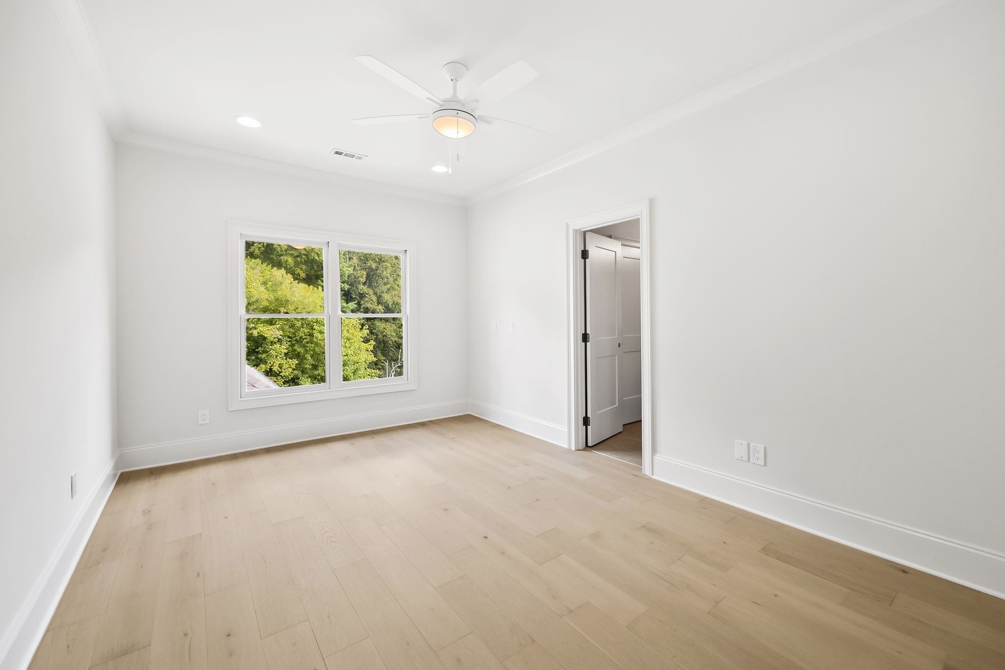 Brentwood, Tennessee, 37027, United States, 5 Bedrooms Bedrooms, ,5 BathroomsBathrooms,Residential,Active,1992550