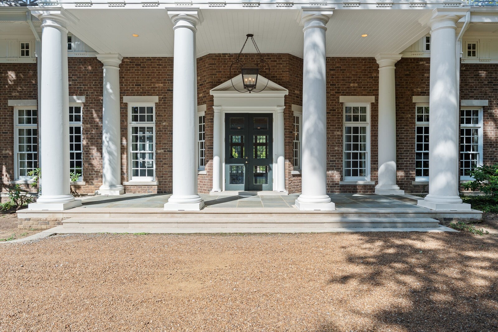 Nashville, Tennessee, 37205, United States, 5 Bedrooms Bedrooms, ,7 BathroomsBathrooms,Residential,Active,1965991