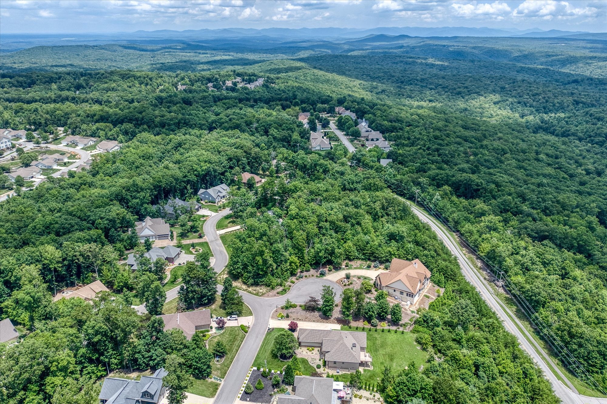 Crossville, Tennessee, 38558, United States, 4 Bedrooms Bedrooms, ,4 BathroomsBathrooms,Residential,Active,1968432