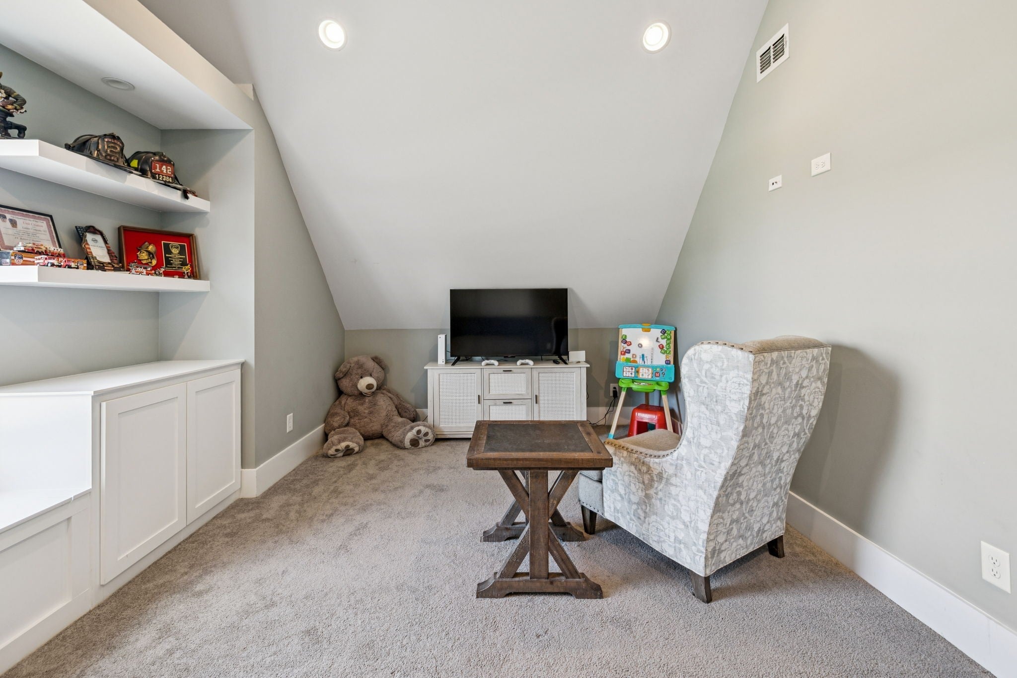 Lebanon, Tennessee, 37090, United States, 3 Bedrooms Bedrooms, ,4 BathroomsBathrooms,Residential,Active,2006888