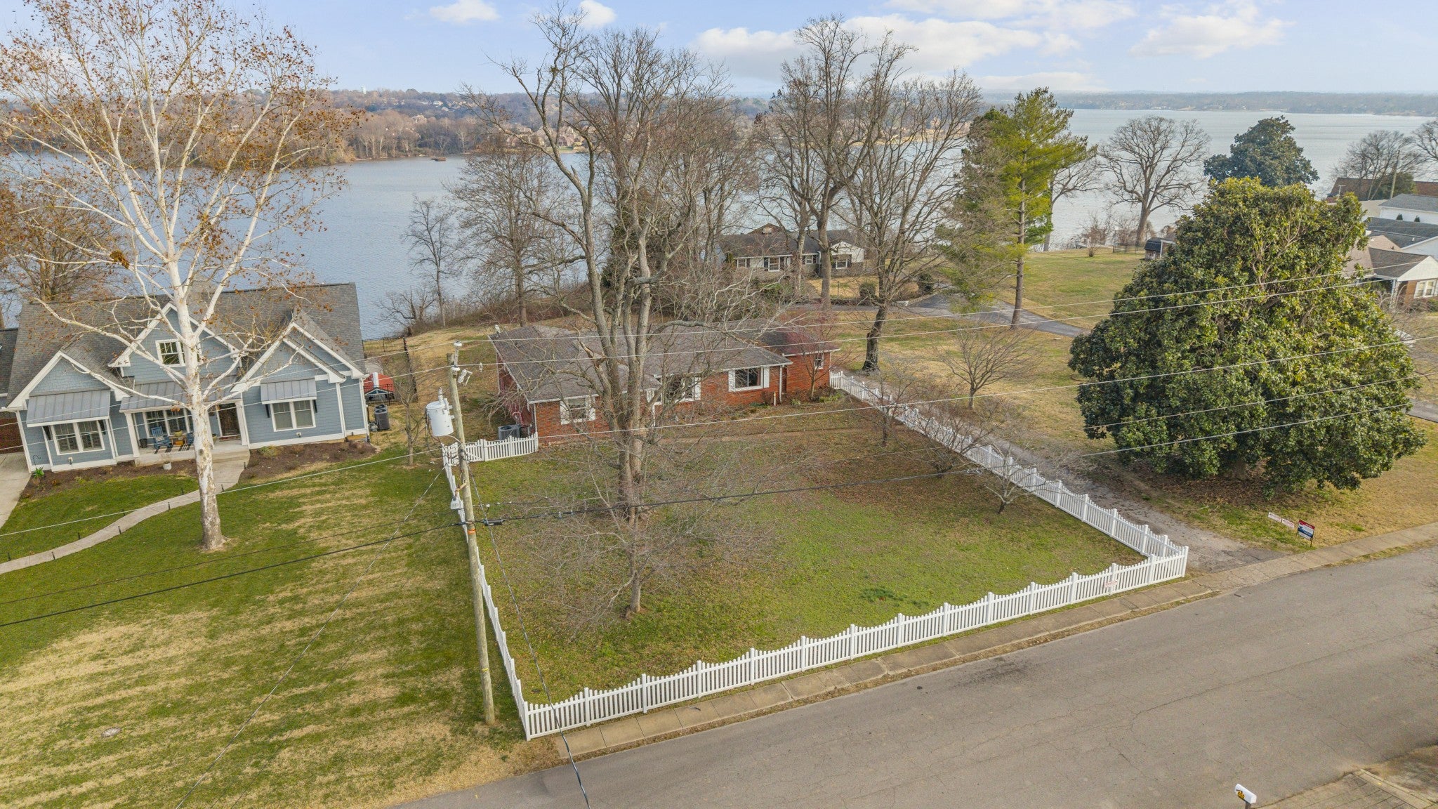 Old Hickory, Tennessee, 37138, United States, 4 Bedrooms Bedrooms, ,2 BathroomsBathrooms,Residential,Active,2008731