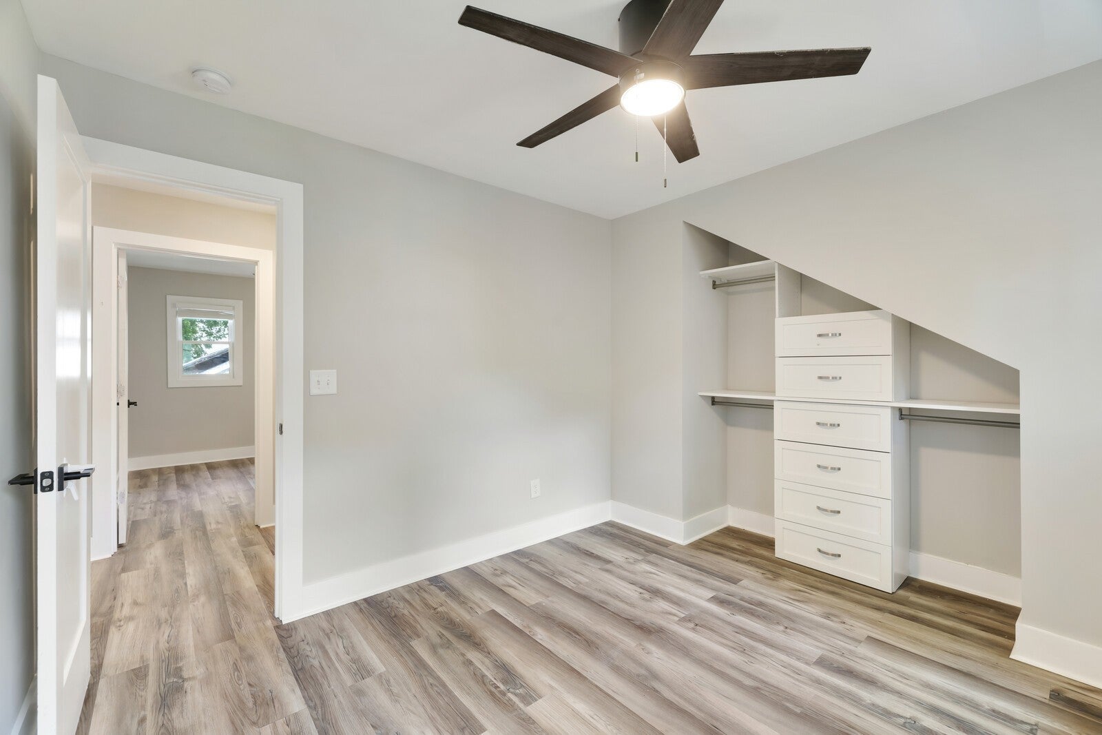 Nashville, Tennessee, 37206, United States, 4 Bedrooms Bedrooms, ,4 BathroomsBathrooms,Residential,Active,2007628