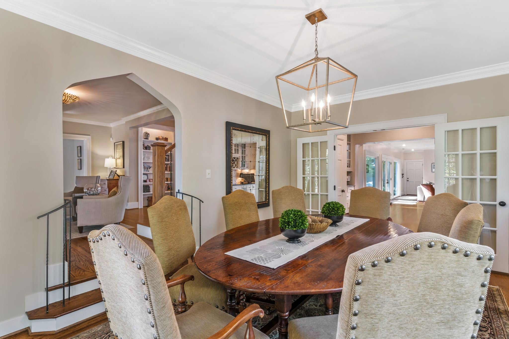 Nashville, Tennessee, 37215, United States, 4 Bedrooms Bedrooms, ,5 BathroomsBathrooms,Residential,Active,1988489