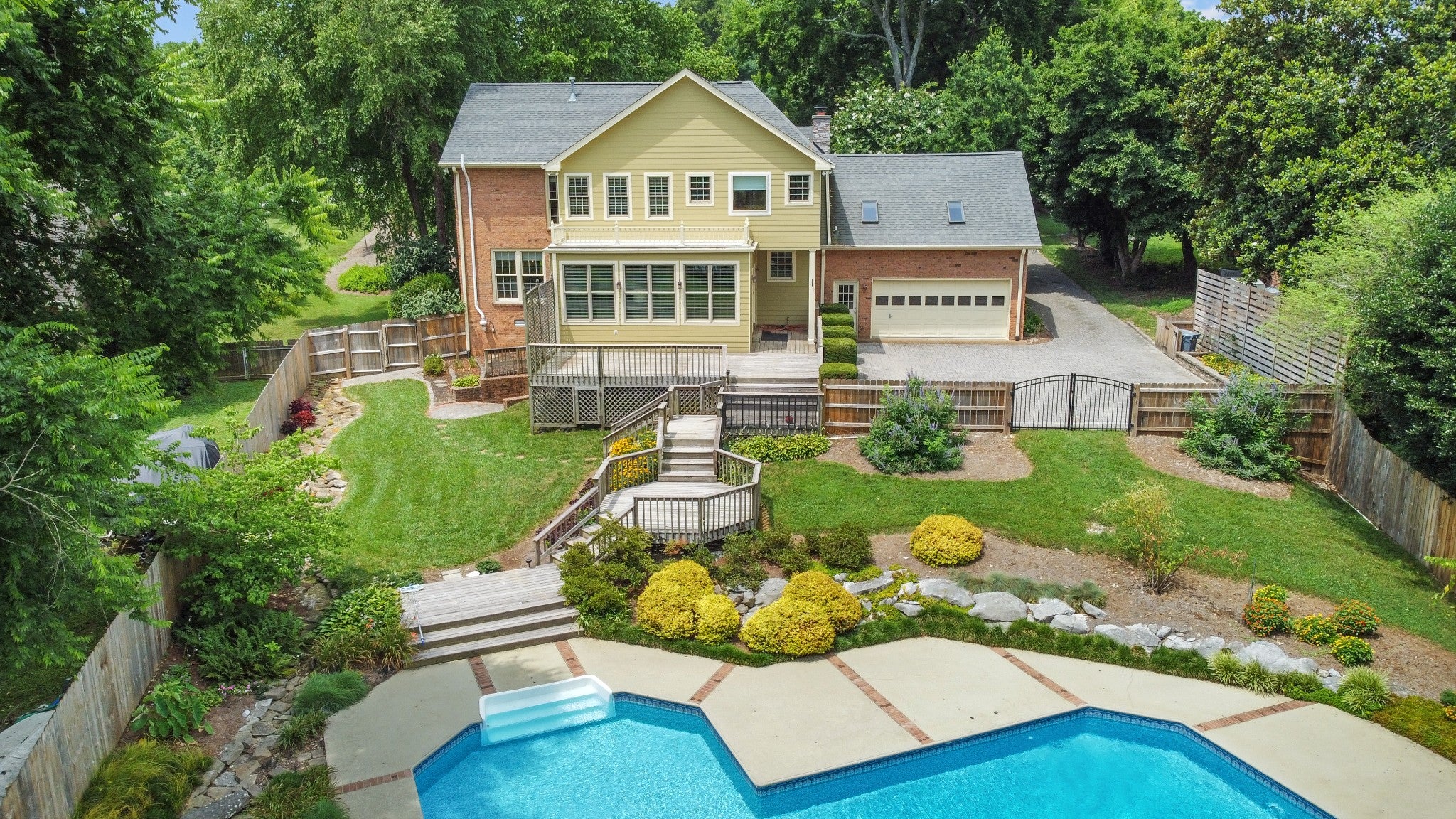 Gallatin, Tennessee, 37066, United States, 4 Bedrooms Bedrooms, ,3 BathroomsBathrooms,Residential,Active,1886830