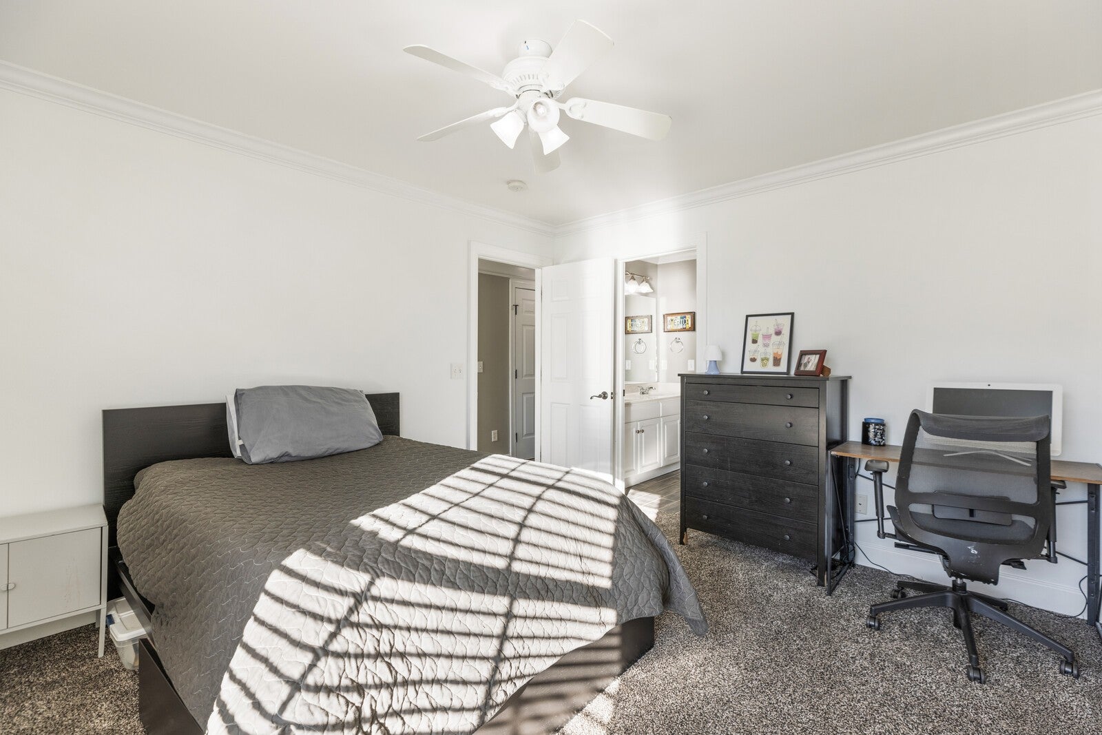 Brentwood, Tennessee, 37027, United States, 5 Bedrooms Bedrooms, ,4 BathroomsBathrooms,Residential,Active,2006880