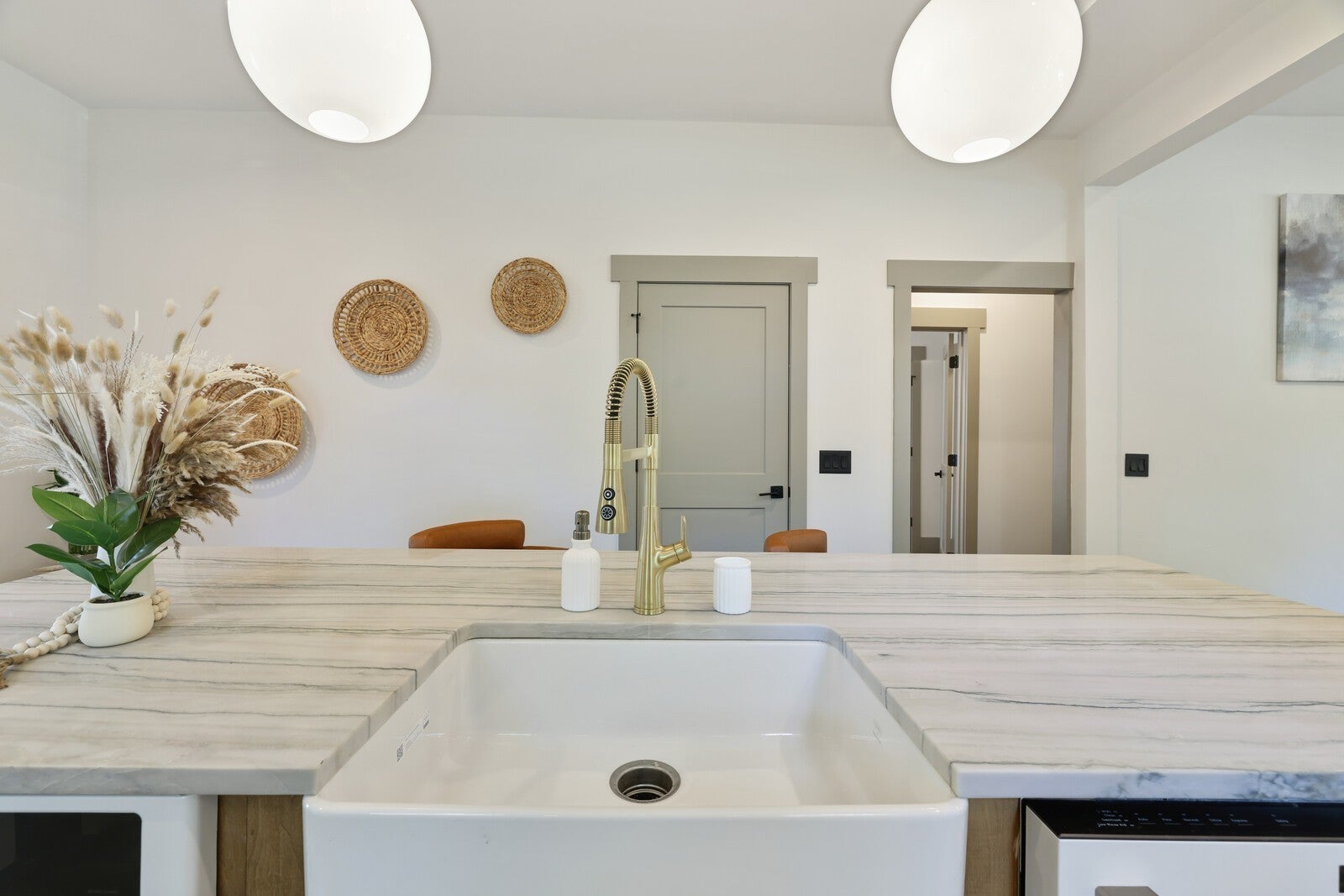 Nashville, Tennessee, 37206, United States, 4 Bedrooms Bedrooms, ,4 BathroomsBathrooms,Residential,Active,2007628