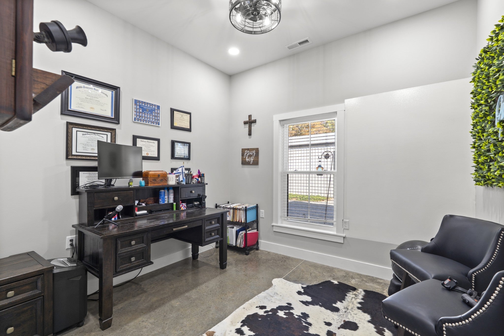 Centerville, Tennessee, 37033, United States, 3 Bedrooms Bedrooms, ,3 BathroomsBathrooms,Residential,Active,2007309