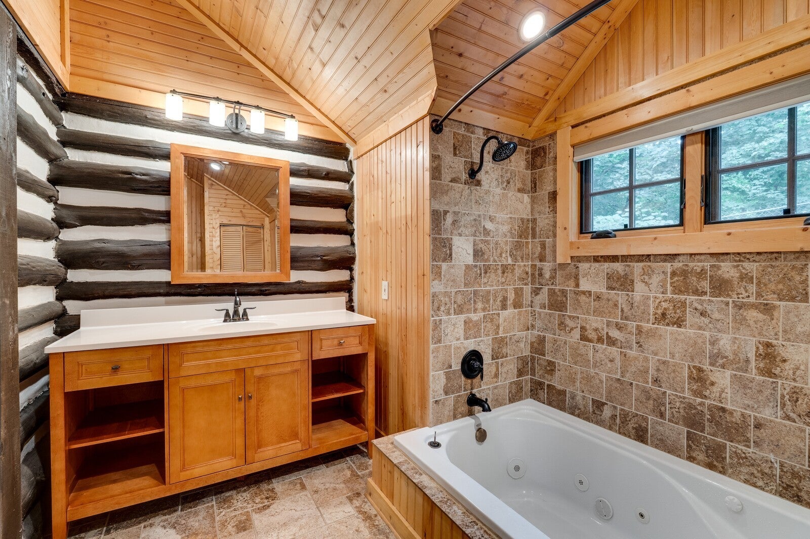 Brentwood, Tennessee, 37027, United States, 3 Bedrooms Bedrooms, ,3 BathroomsBathrooms,Residential,Active,1967284