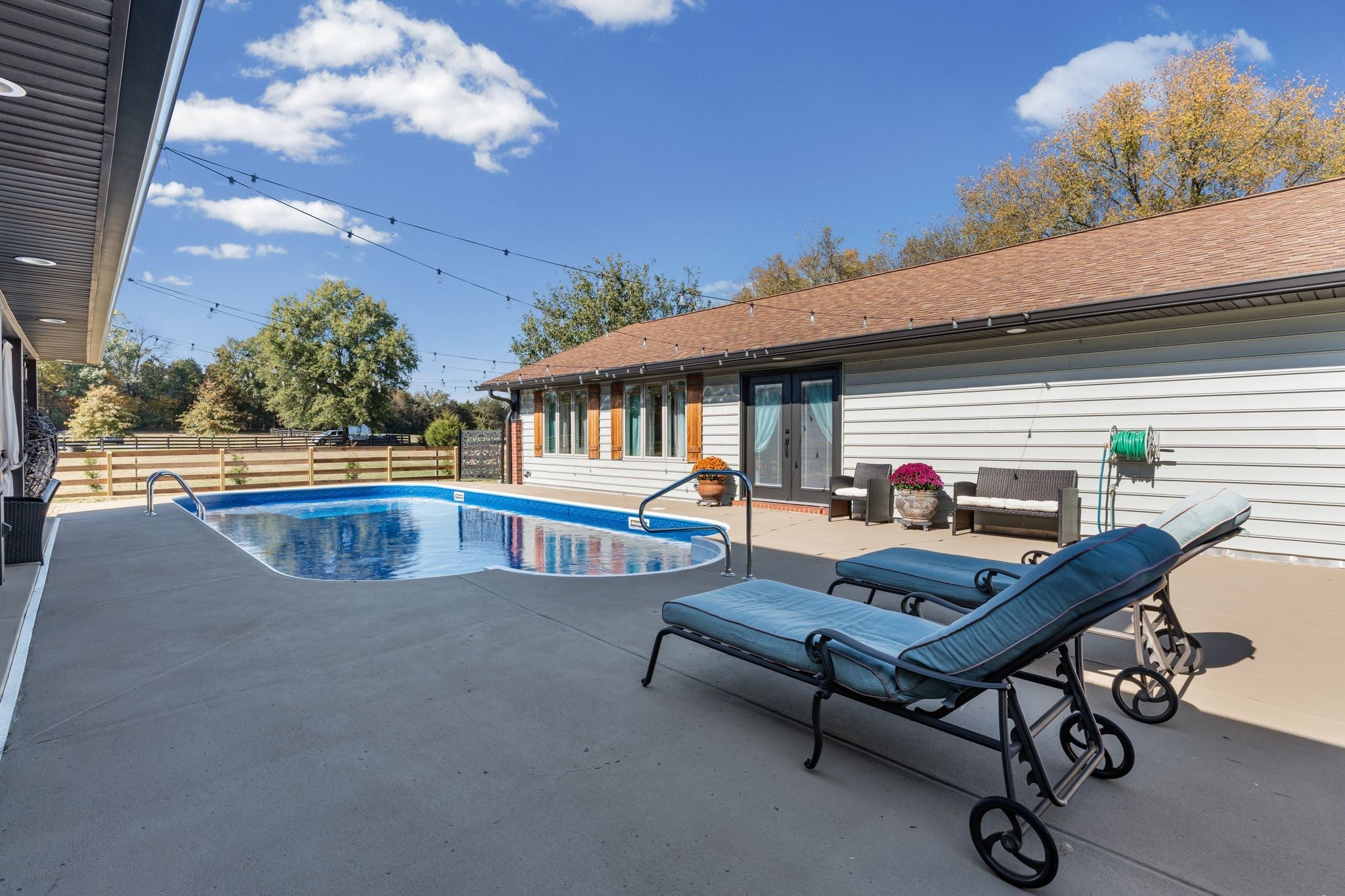 Lebanon, Tennessee, 37087, United States, 3 Bedrooms Bedrooms, ,3 BathroomsBathrooms,Residential,Active,1987222