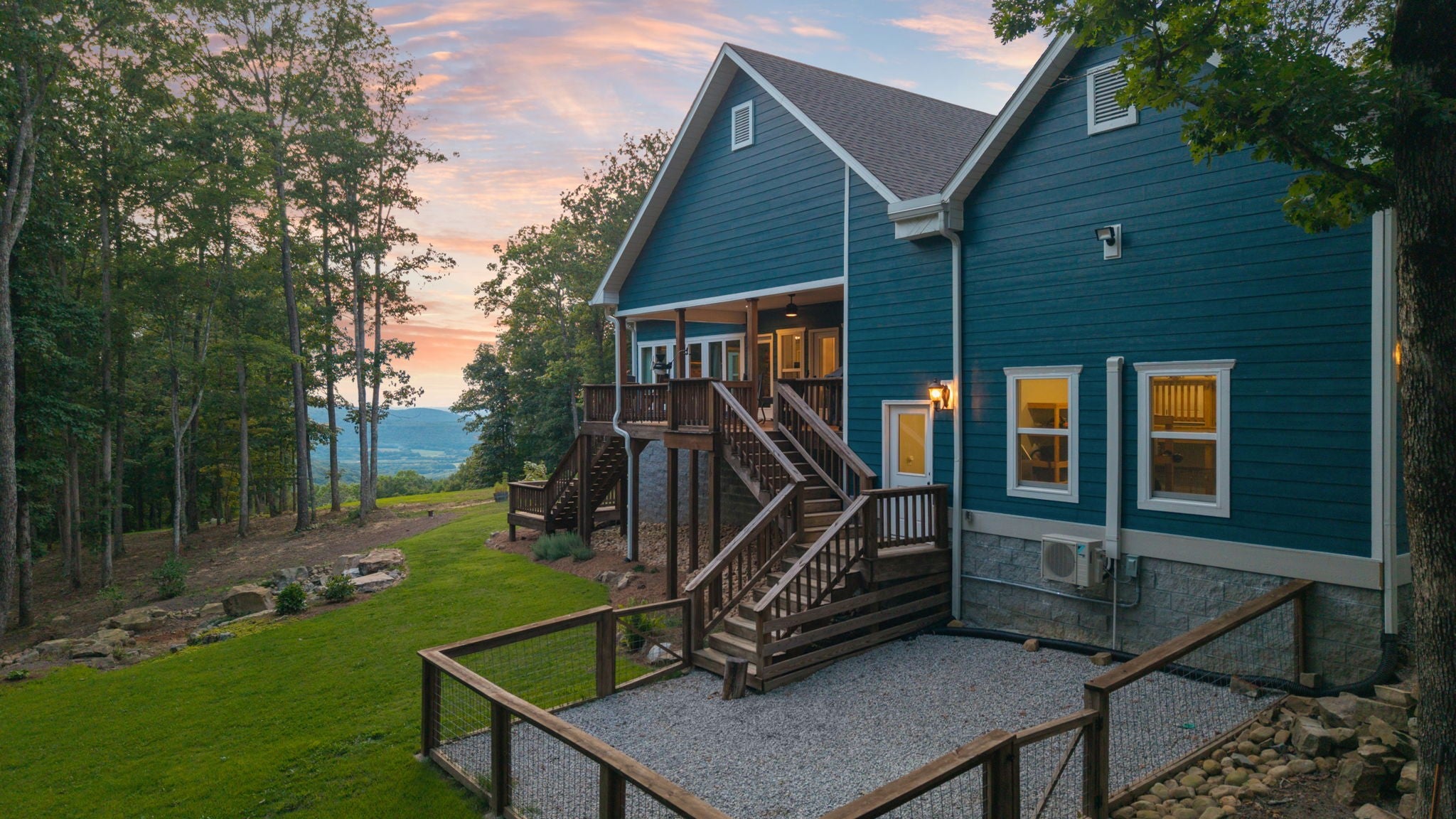 Altamont, Tennessee, 37301, United States, 4 Bedrooms Bedrooms, ,5 BathroomsBathrooms,Residential,Active,1967131