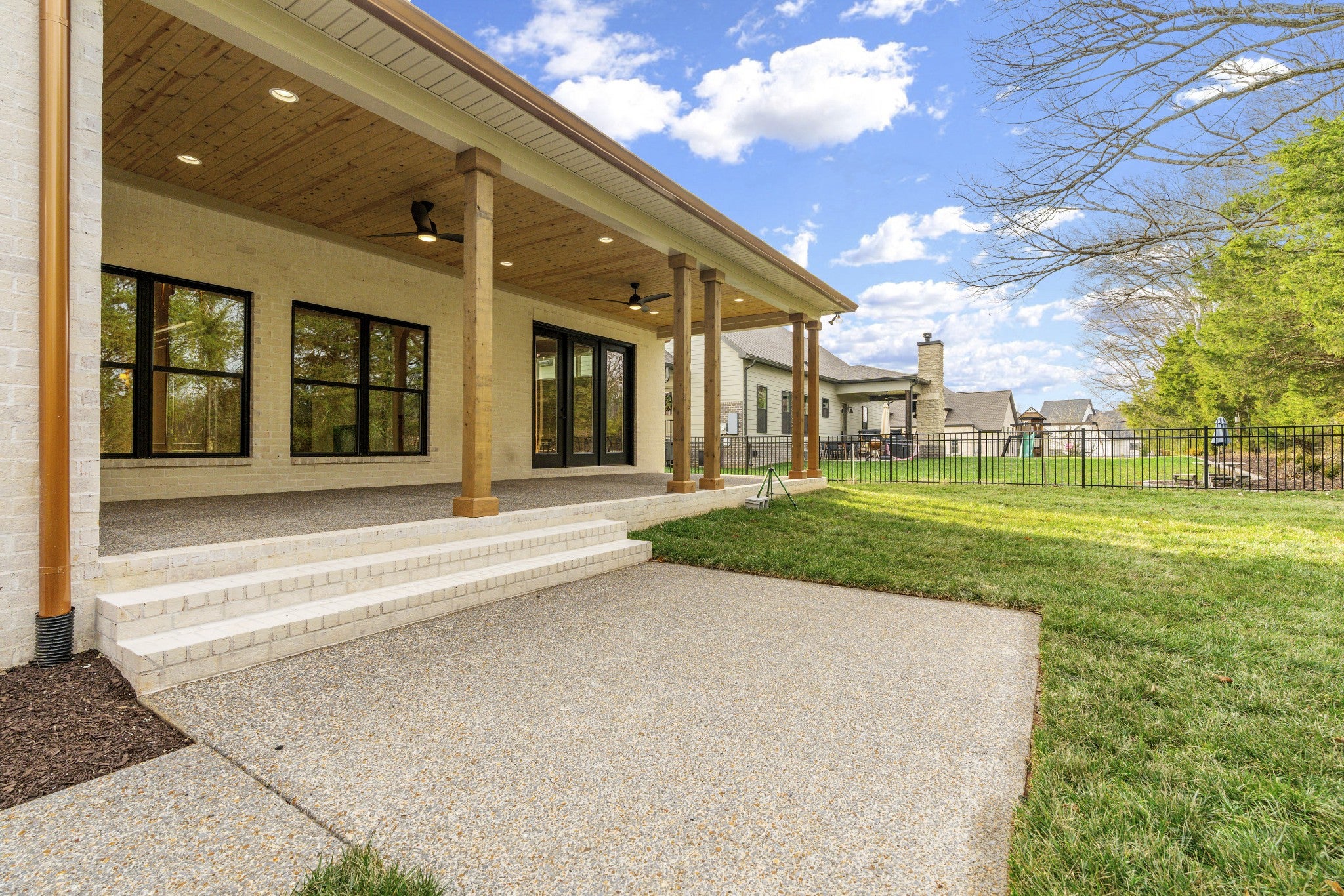 Murfreesboro, Tennessee, 37130, United States, 5 Bedrooms Bedrooms, ,5 BathroomsBathrooms,Residential,Active,2007162