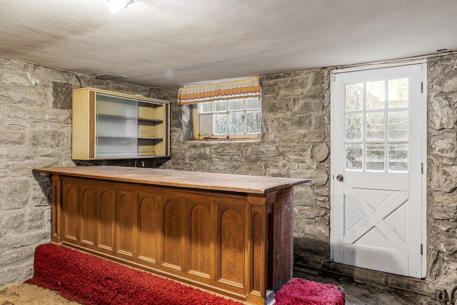 Nashville, Tennessee, 37215, United States, 4 Bedrooms Bedrooms, ,3 BathroomsBathrooms,Residential,Active,1997588