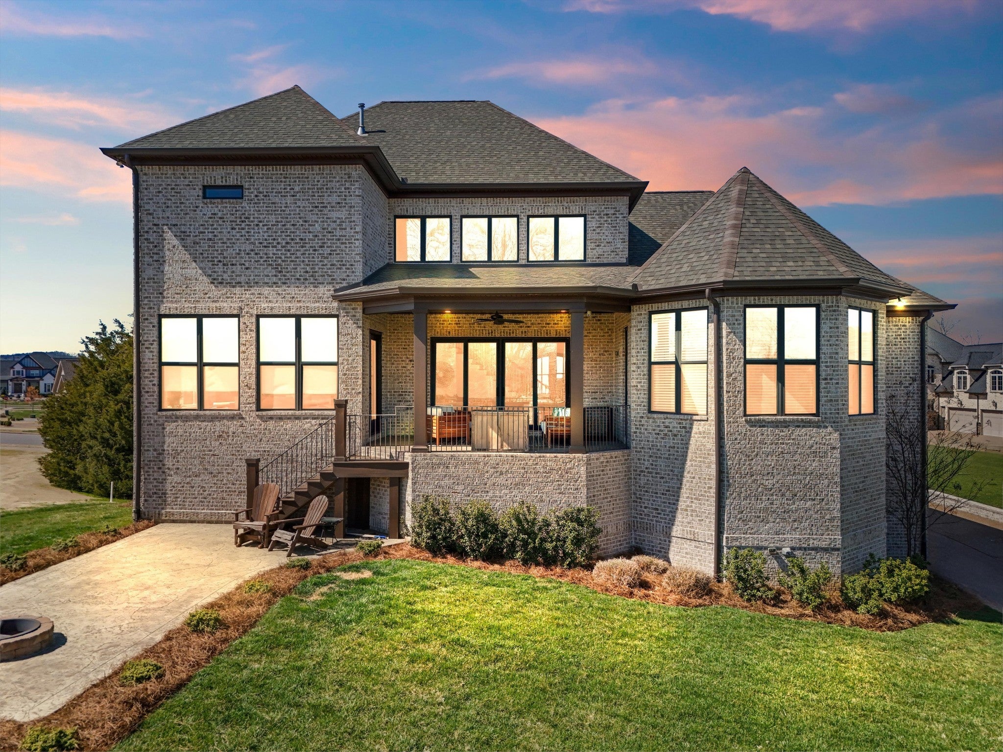 Gallatin, Tennessee, 37066, United States, 4 Bedrooms Bedrooms, ,6 BathroomsBathrooms,Residential,Active,1905350