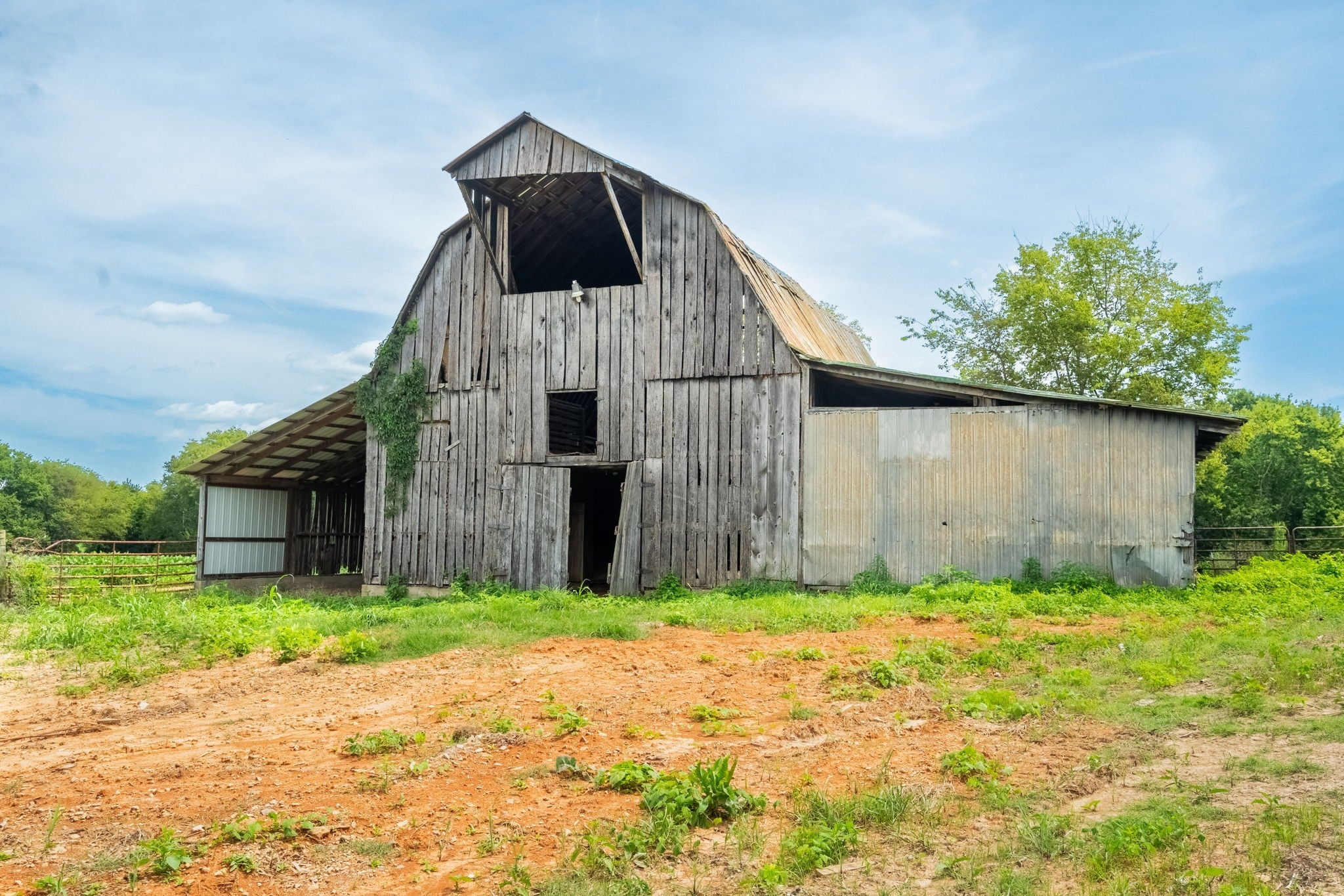Adams, Tennessee, 37010, United States, 1 Bedroom Bedrooms, ,2 BathroomsBathrooms,Residential,Active,1907982