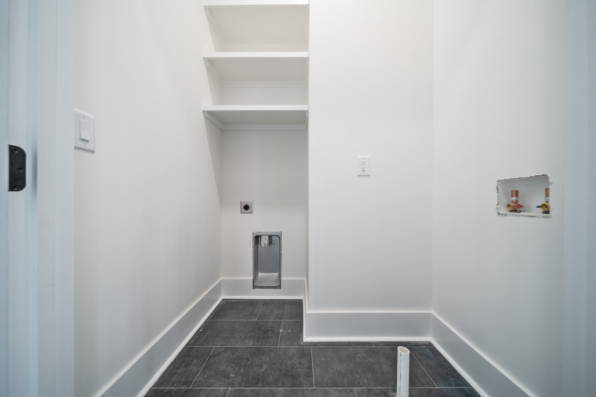 Nashville, Tennessee, 37209, United States, 4 Bedrooms Bedrooms, ,5 BathroomsBathrooms,Residential,Active,2007985