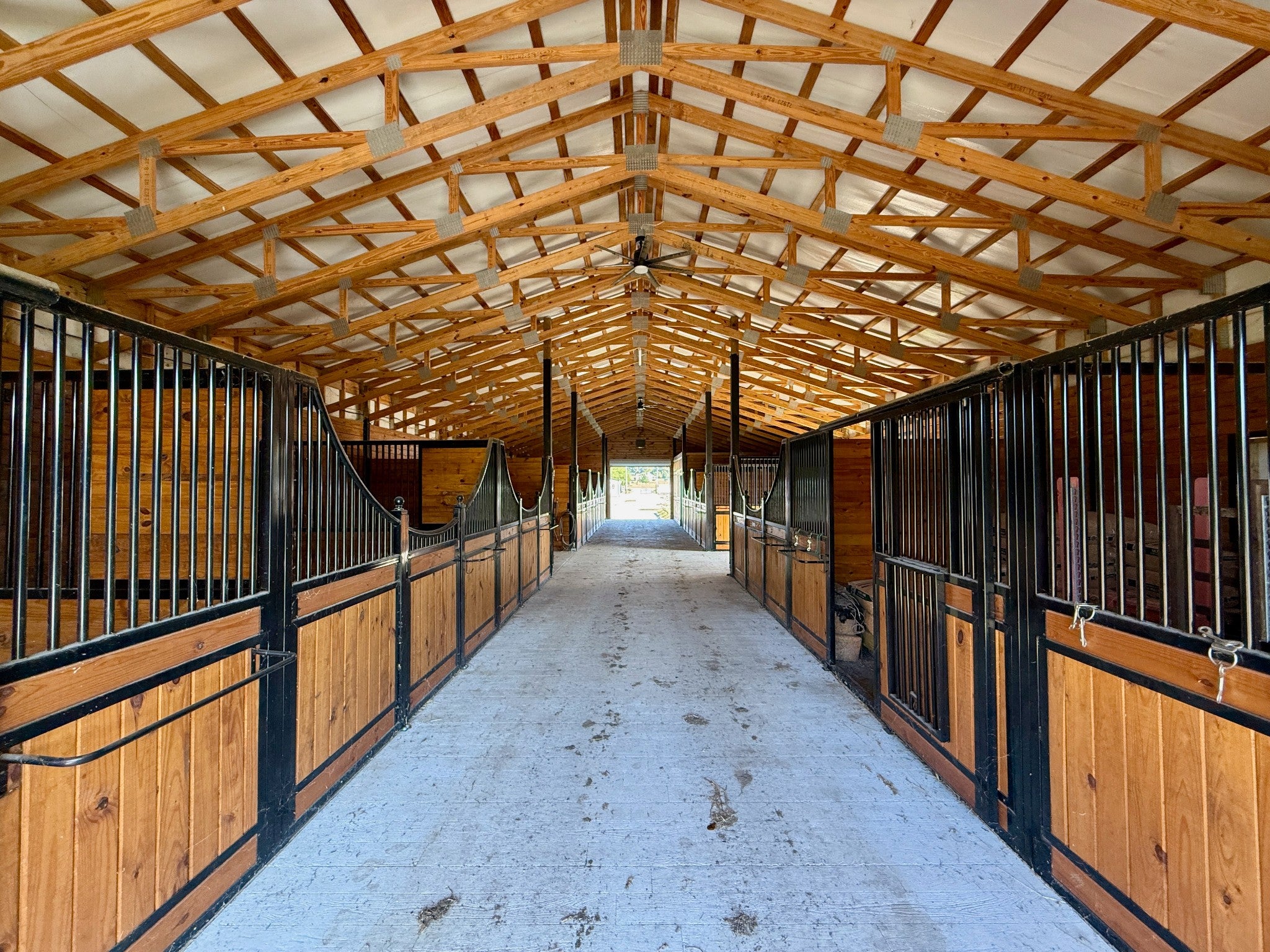 Lebanon, Tennessee, 37090, United States, 3 Bedrooms Bedrooms, ,4 BathroomsBathrooms,Residential,Active,1954332