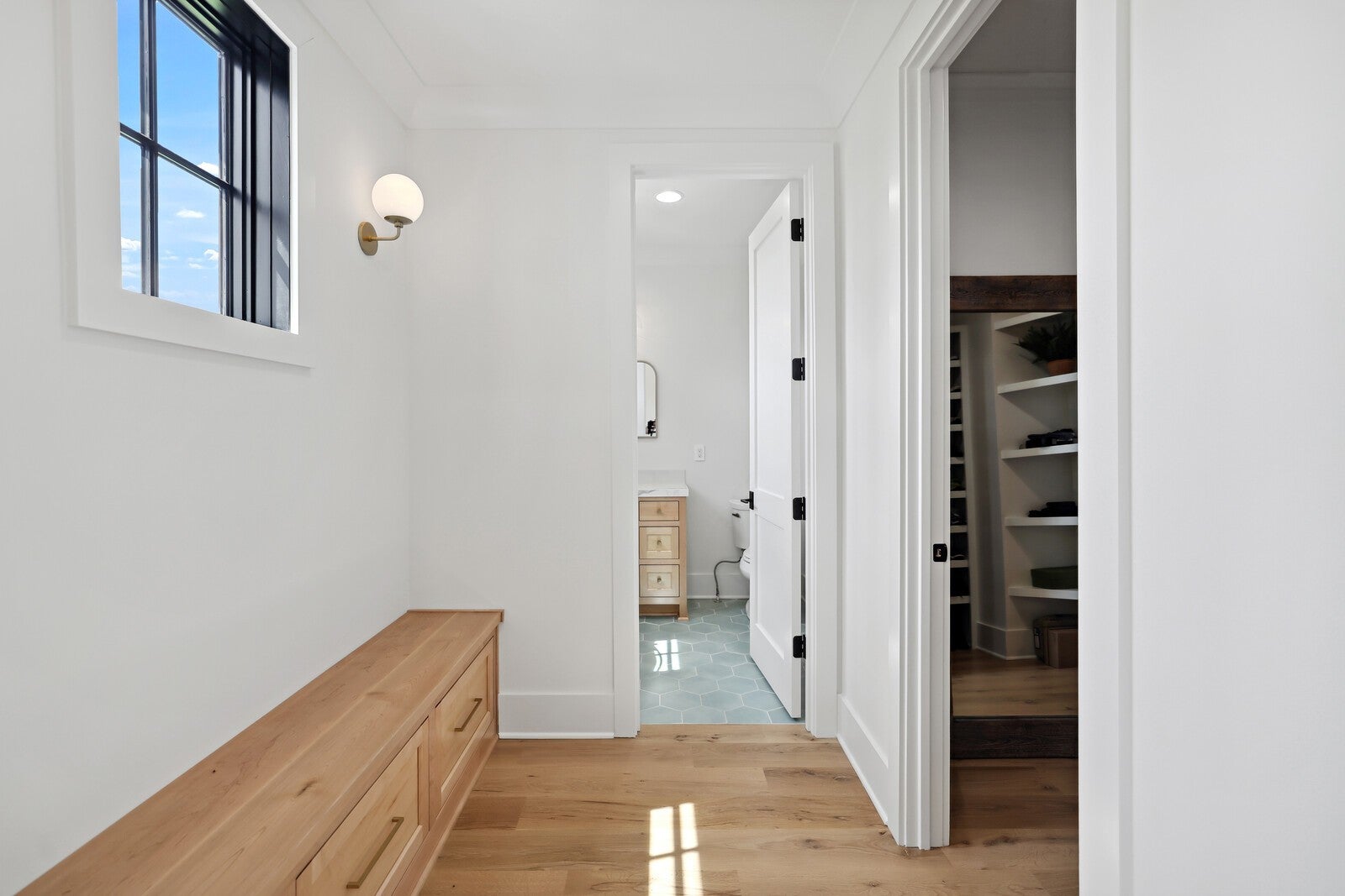 Franklin, Tennessee, 37067, United States, 5 Bedrooms Bedrooms, ,6 BathroomsBathrooms,Residential,Active,2009381