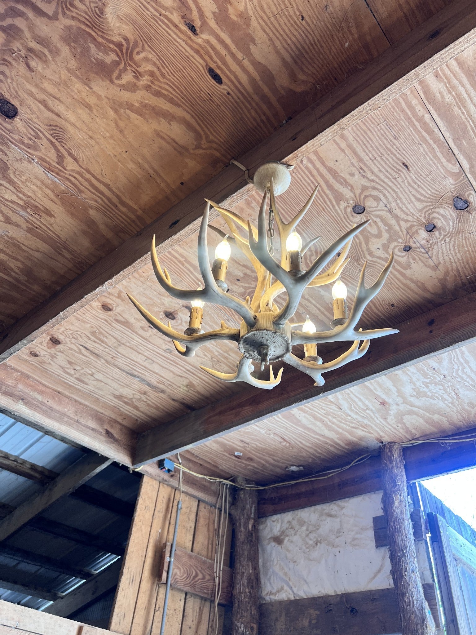 Dowelltown, Tennessee, 37059, United States, 4 Bedrooms Bedrooms, ,2 BathroomsBathrooms,Residential,Active,1745626