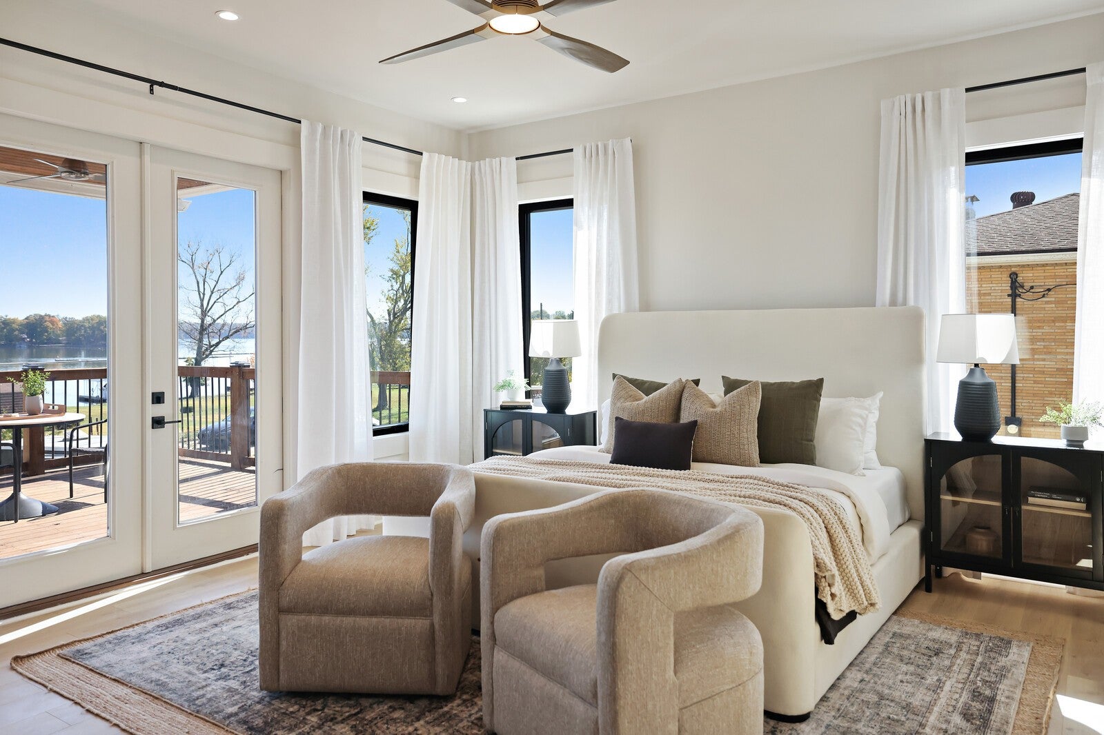 Hendersonville, Tennessee, 37075, United States, 5 Bedrooms Bedrooms, ,5 BathroomsBathrooms,Residential,Active,1988446