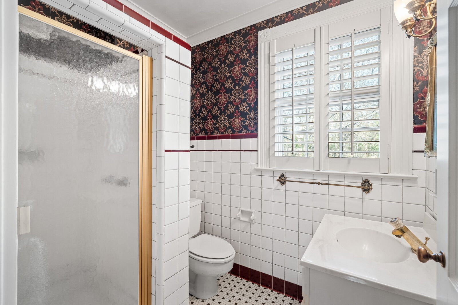 Nashville, Tennessee, 37215, United States, 4 Bedrooms Bedrooms, ,3 BathroomsBathrooms,Residential,Active,1997588