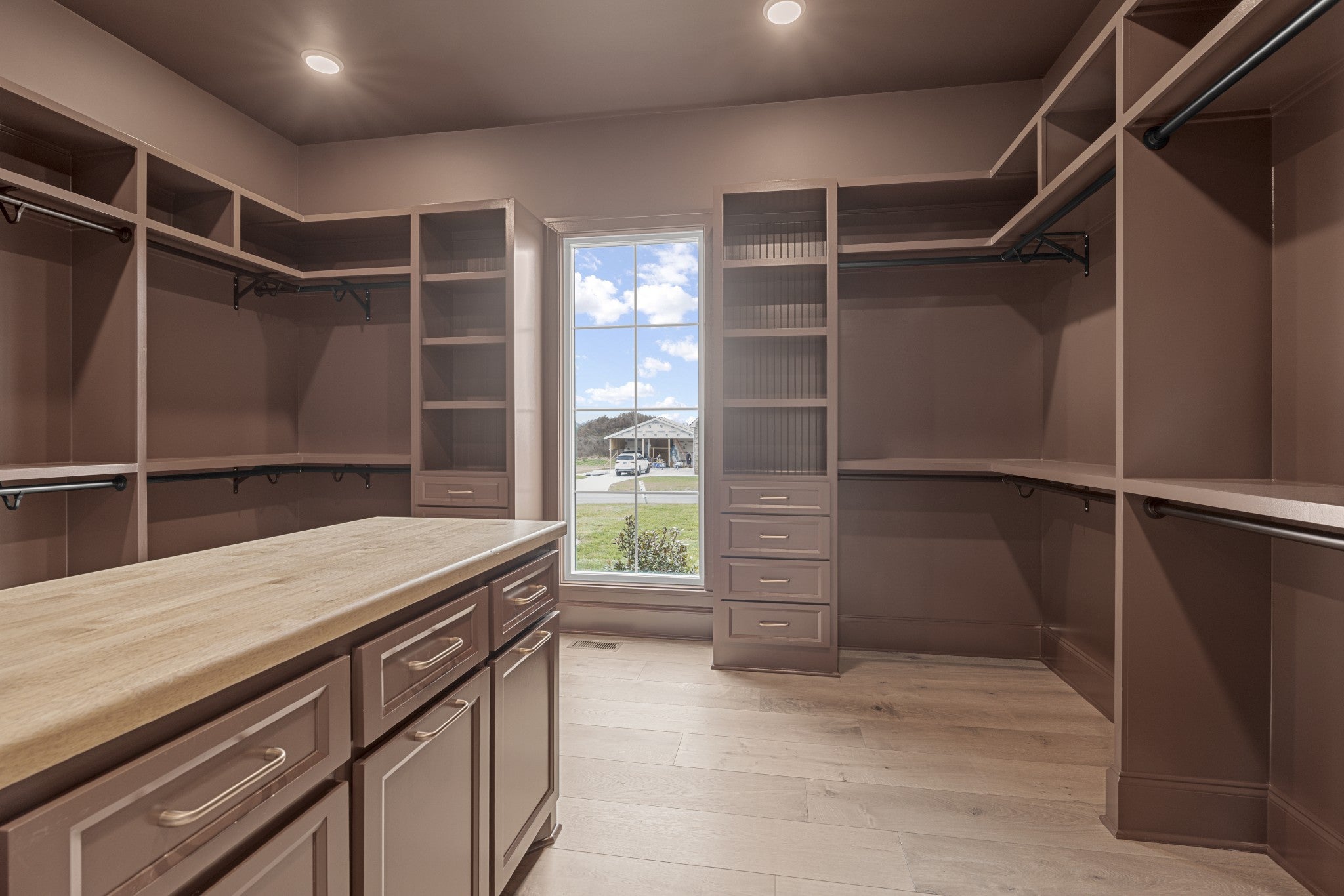 Murfreesboro, Tennessee, 37130, United States, 5 Bedrooms Bedrooms, ,5 BathroomsBathrooms,Residential,Active,2007162