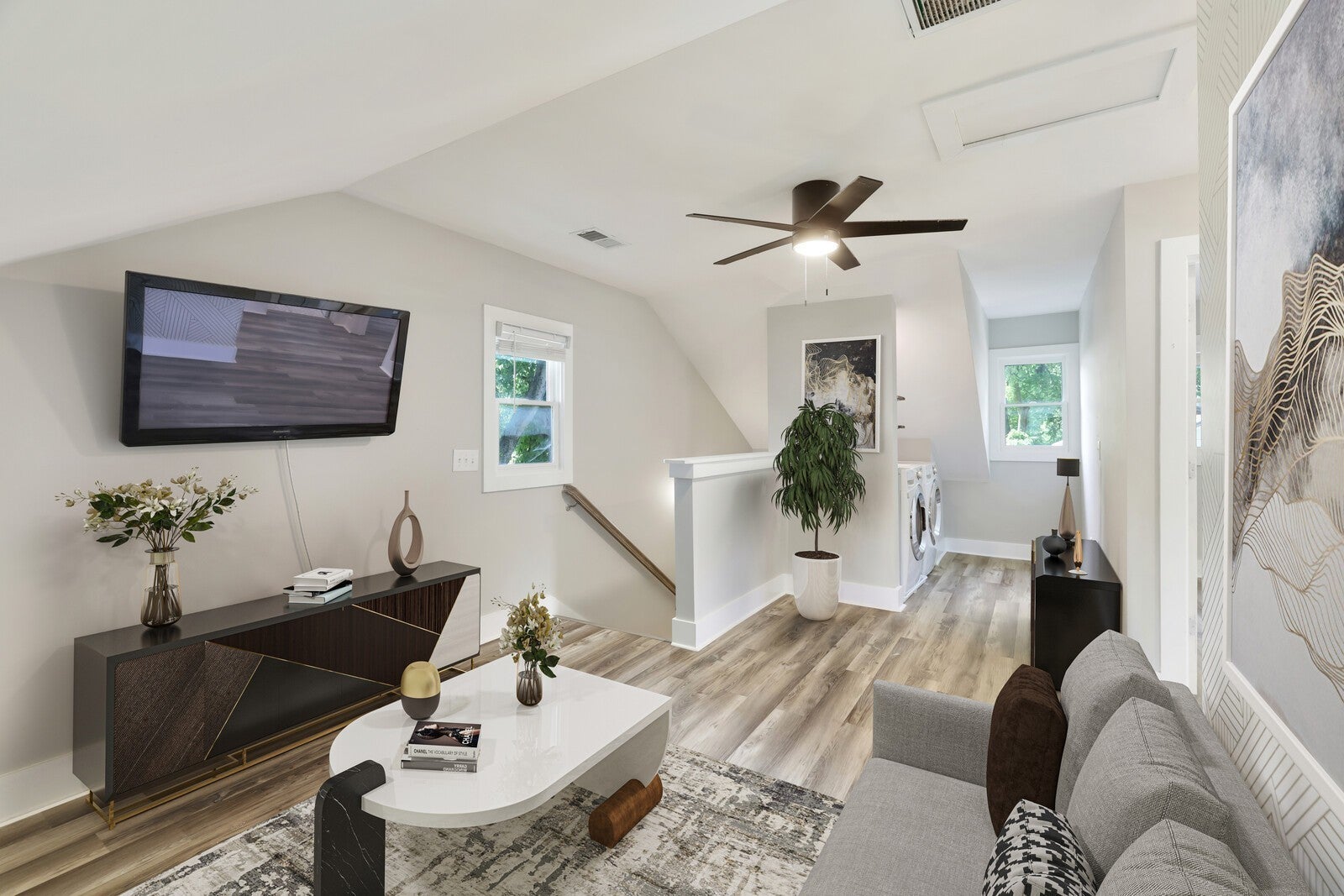 Nashville, Tennessee, 37206, United States, 4 Bedrooms Bedrooms, ,4 BathroomsBathrooms,Residential,Active,2007628