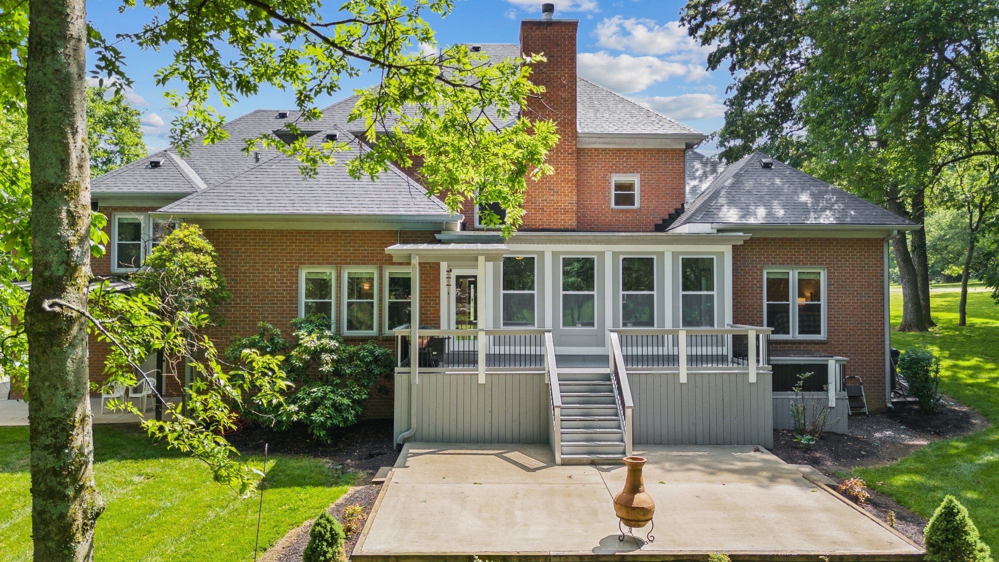 Gallatin, Tennessee, 37066, United States, 4 Bedrooms Bedrooms, ,5 BathroomsBathrooms,Residential,Active,1834473