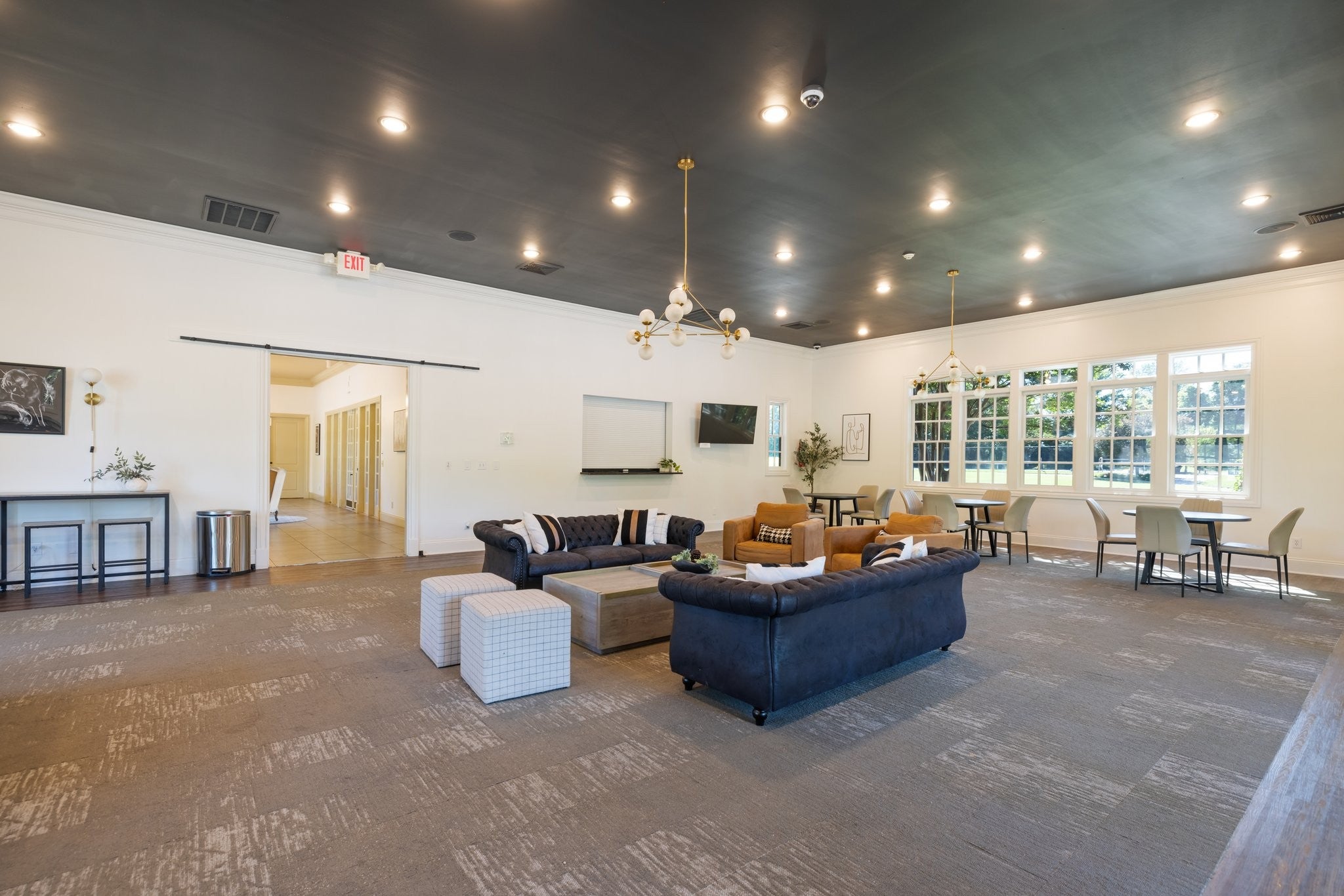 Thompsons Station, Tennessee, 37179, United States, 5 Bedrooms Bedrooms, ,5 BathroomsBathrooms,Residential,Active,2028176