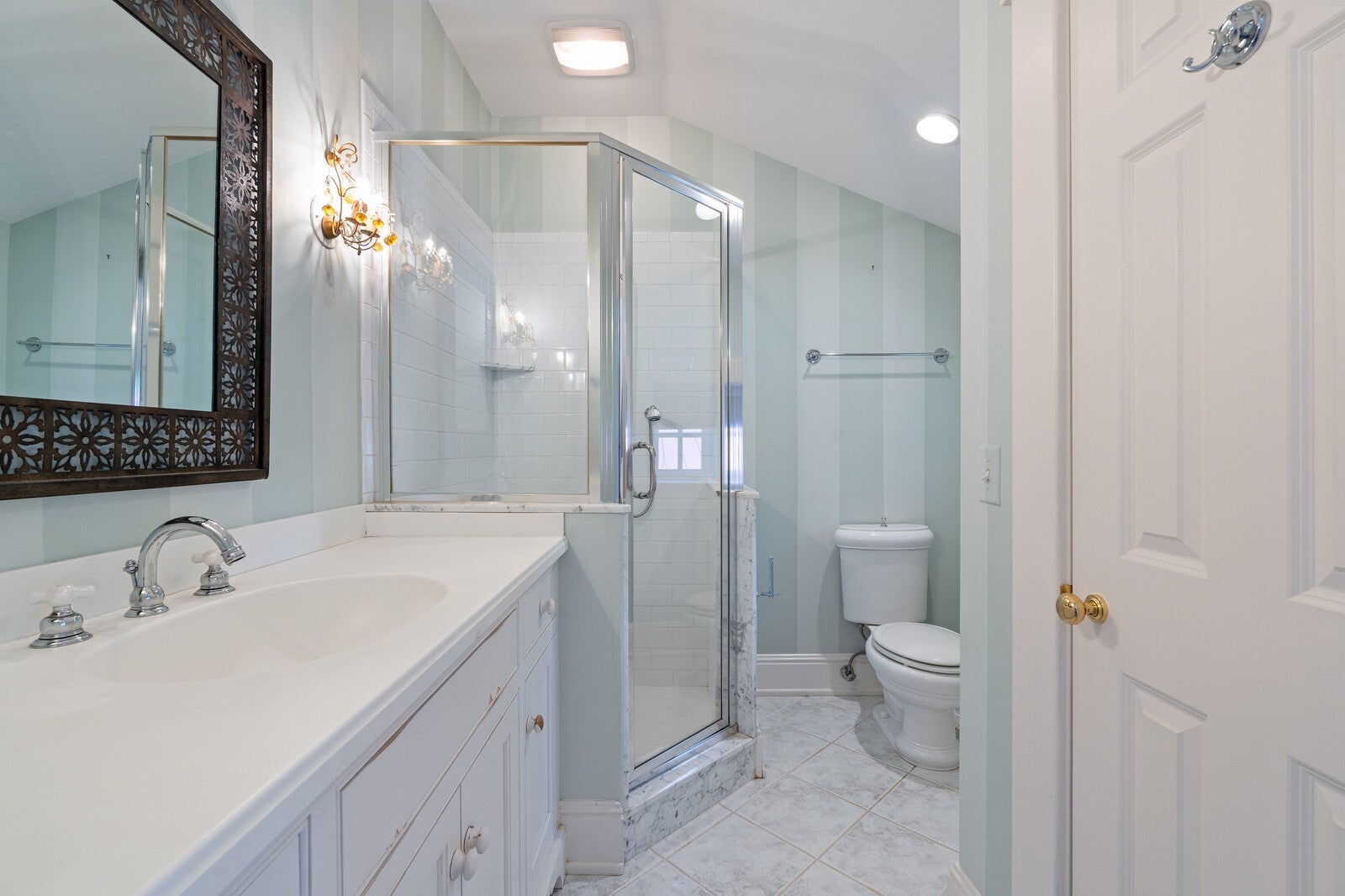 Nashville, Tennessee, 37205, United States, 5 Bedrooms Bedrooms, ,7 BathroomsBathrooms,Residential,Active,1965991