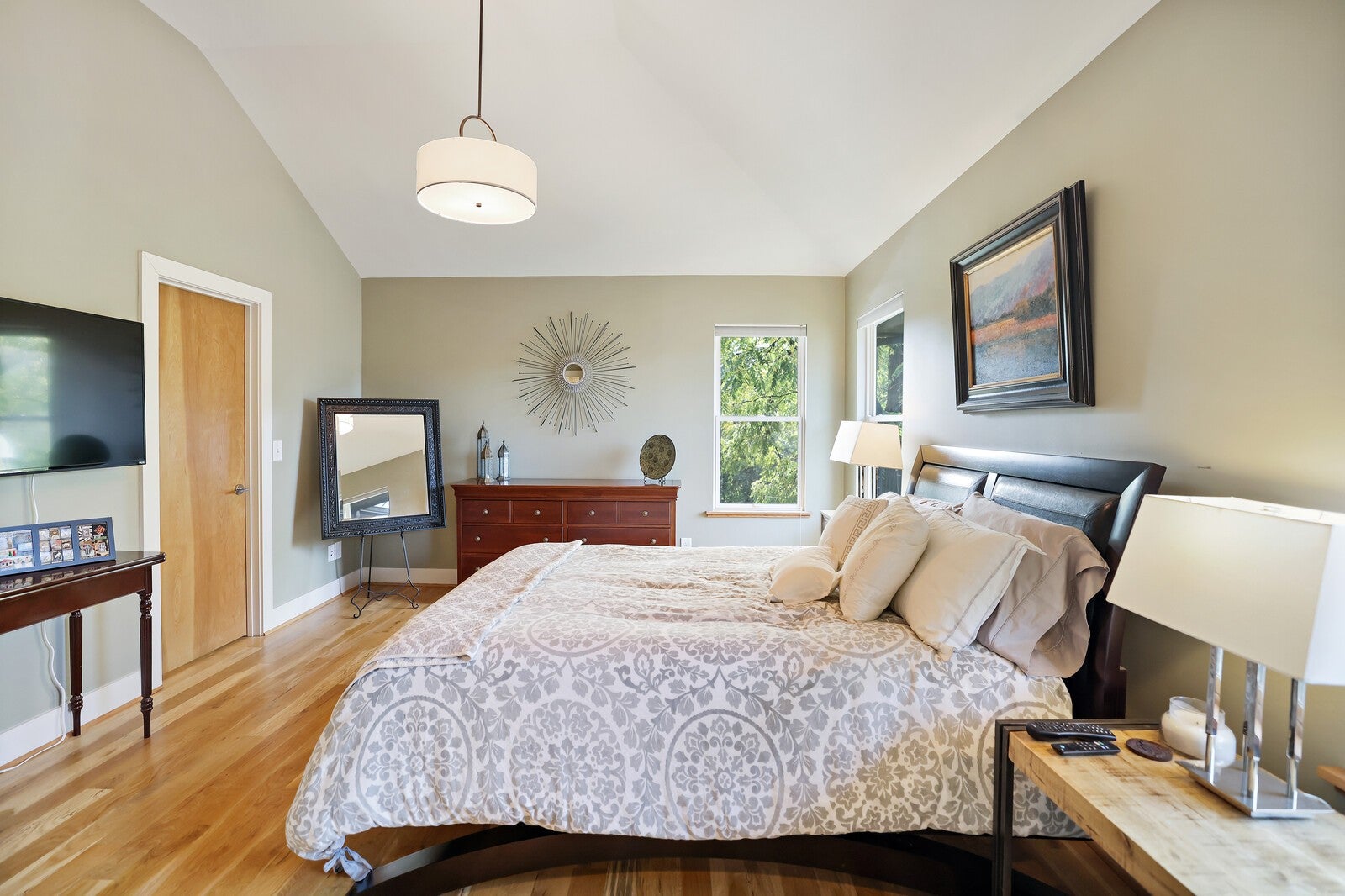 Nashville, Tennessee, 37206, United States, 4 Bedrooms Bedrooms, ,3 BathroomsBathrooms,Residential,Active,1969649