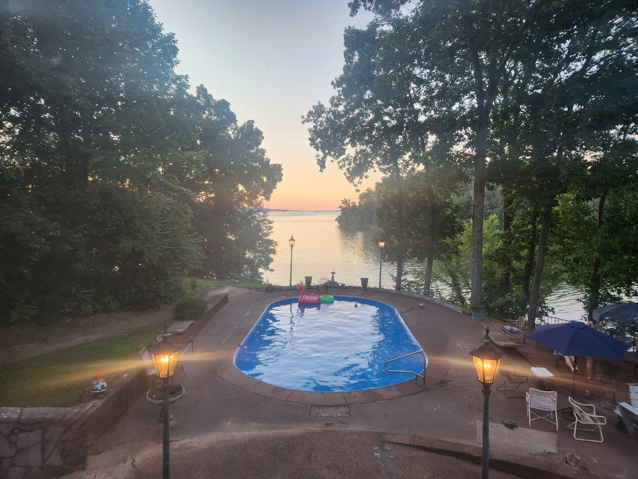 Cadiz, Kentucky, 42211, United States, 8 Bedrooms Bedrooms, ,9 BathroomsBathrooms,Residential,Active,1764487