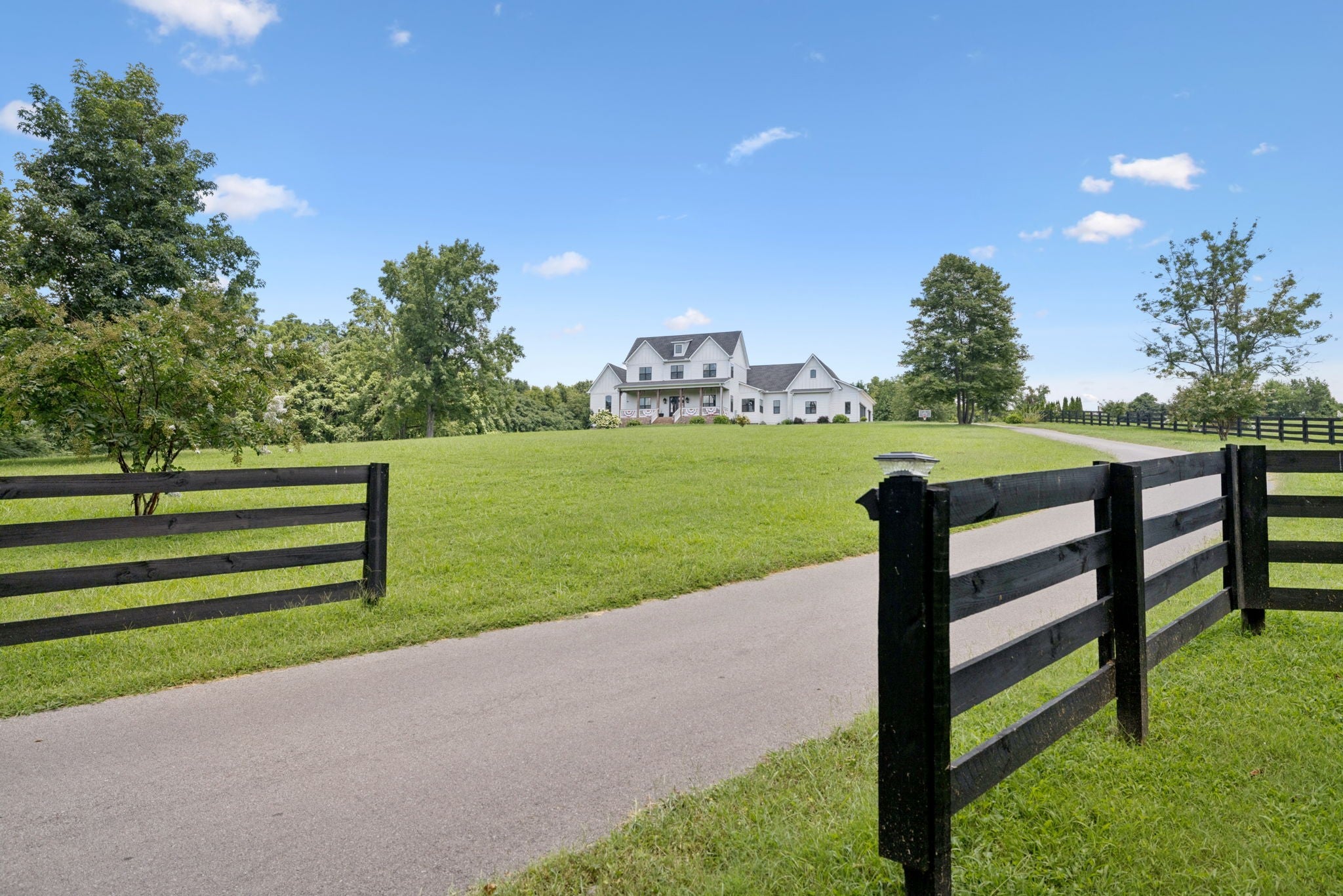 College Grove, Tennessee, 37046, United States, 4 Bedrooms Bedrooms, ,4 BathroomsBathrooms,Residential,Active,1903190
