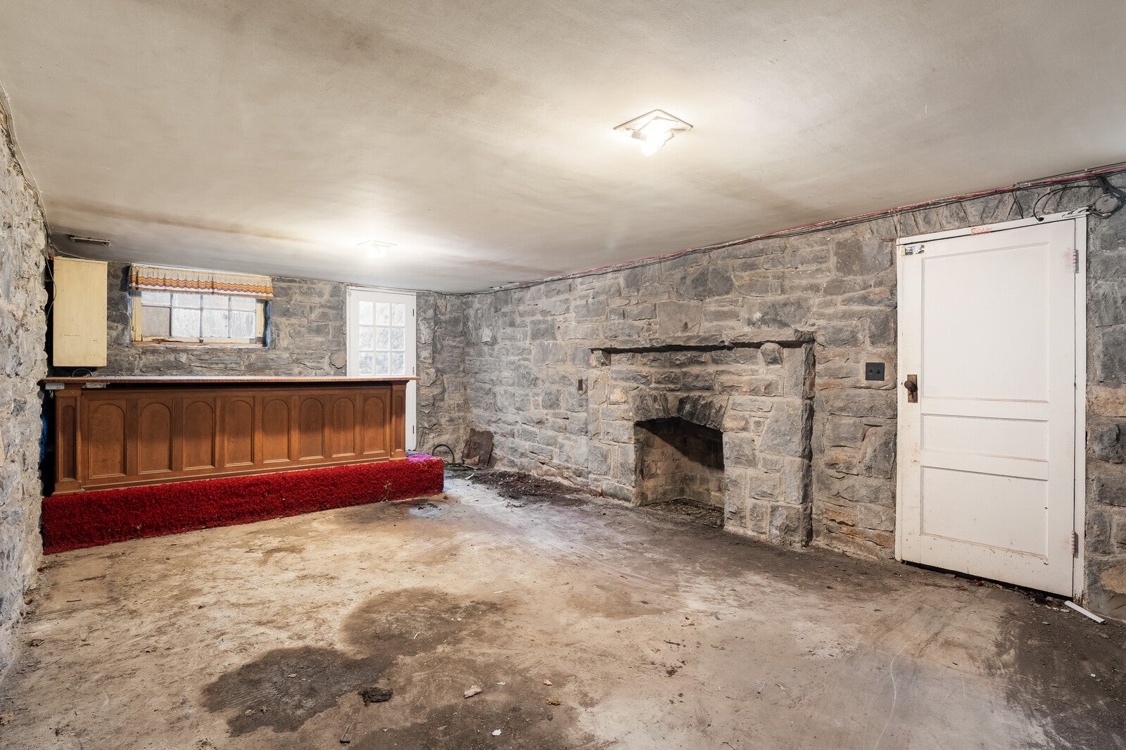 Nashville, Tennessee, 37215, United States, 4 Bedrooms Bedrooms, ,3 BathroomsBathrooms,Residential,Active,1997588