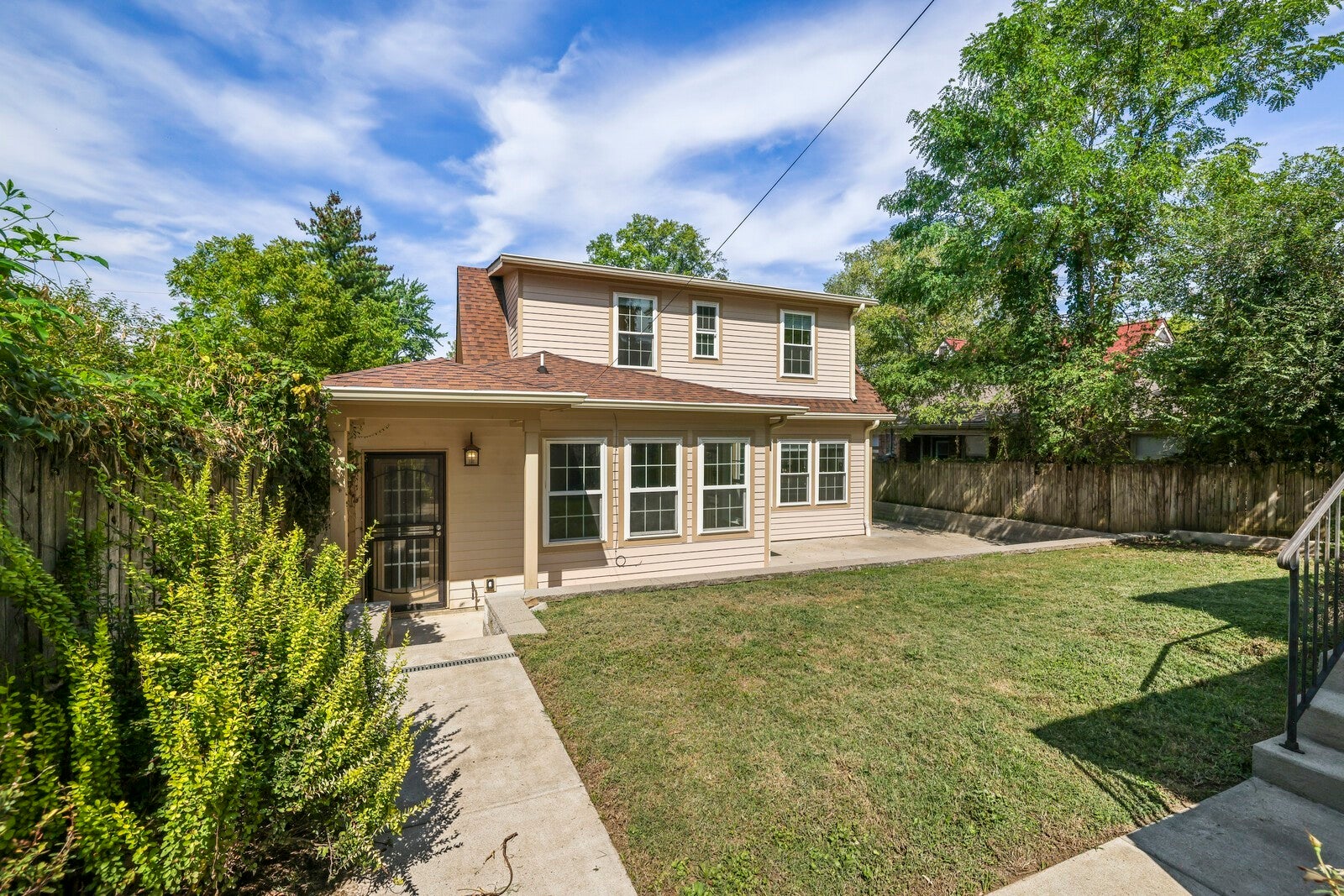 Nashville, Tennessee, 37212, United States, 4 Bedrooms Bedrooms, ,4 BathroomsBathrooms,Residential,Active,1999175