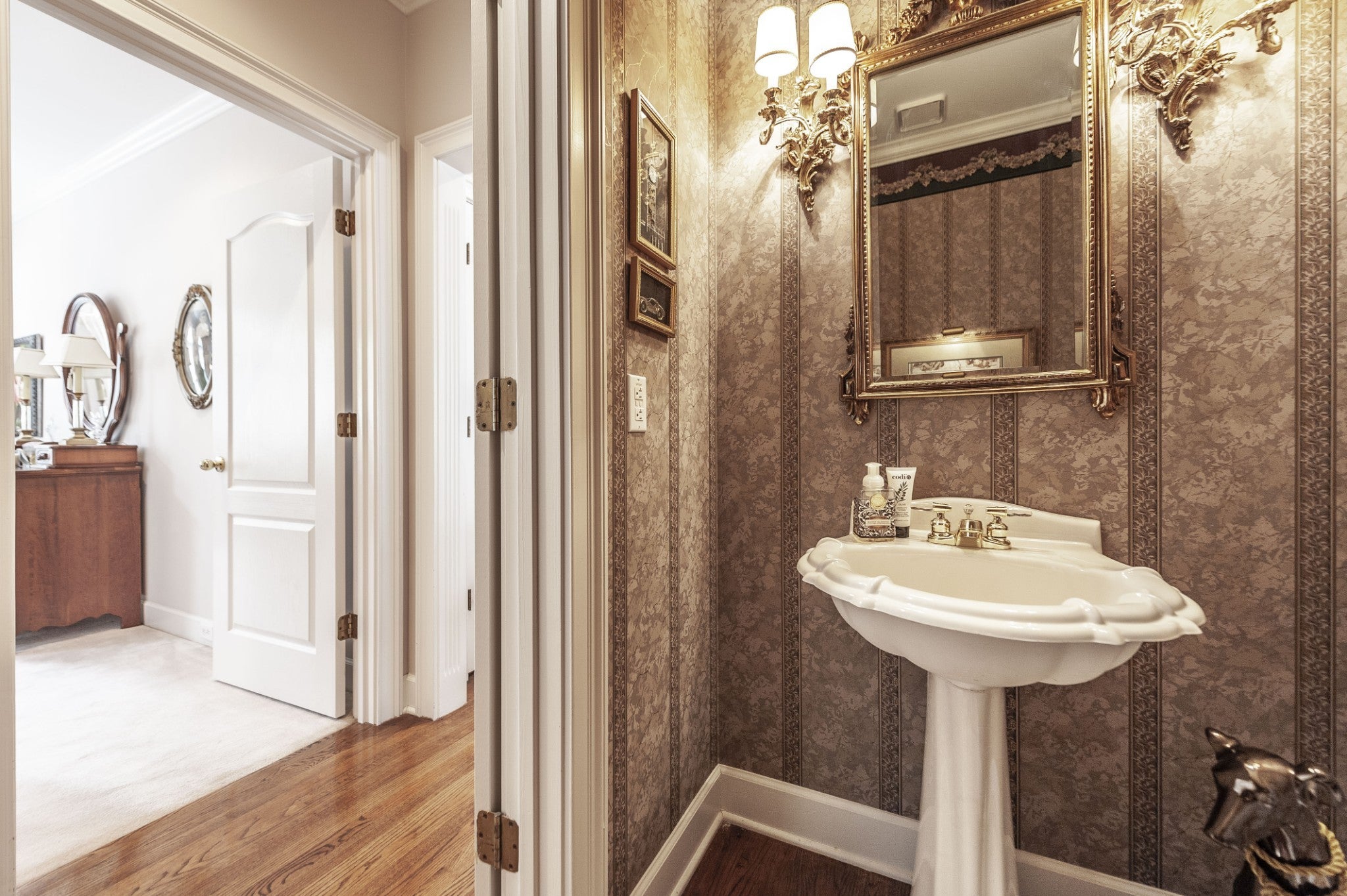 Hendersonville, Tennessee, 37075, United States, 4 Bedrooms Bedrooms, ,4 BathroomsBathrooms,Residential,Active,2003550