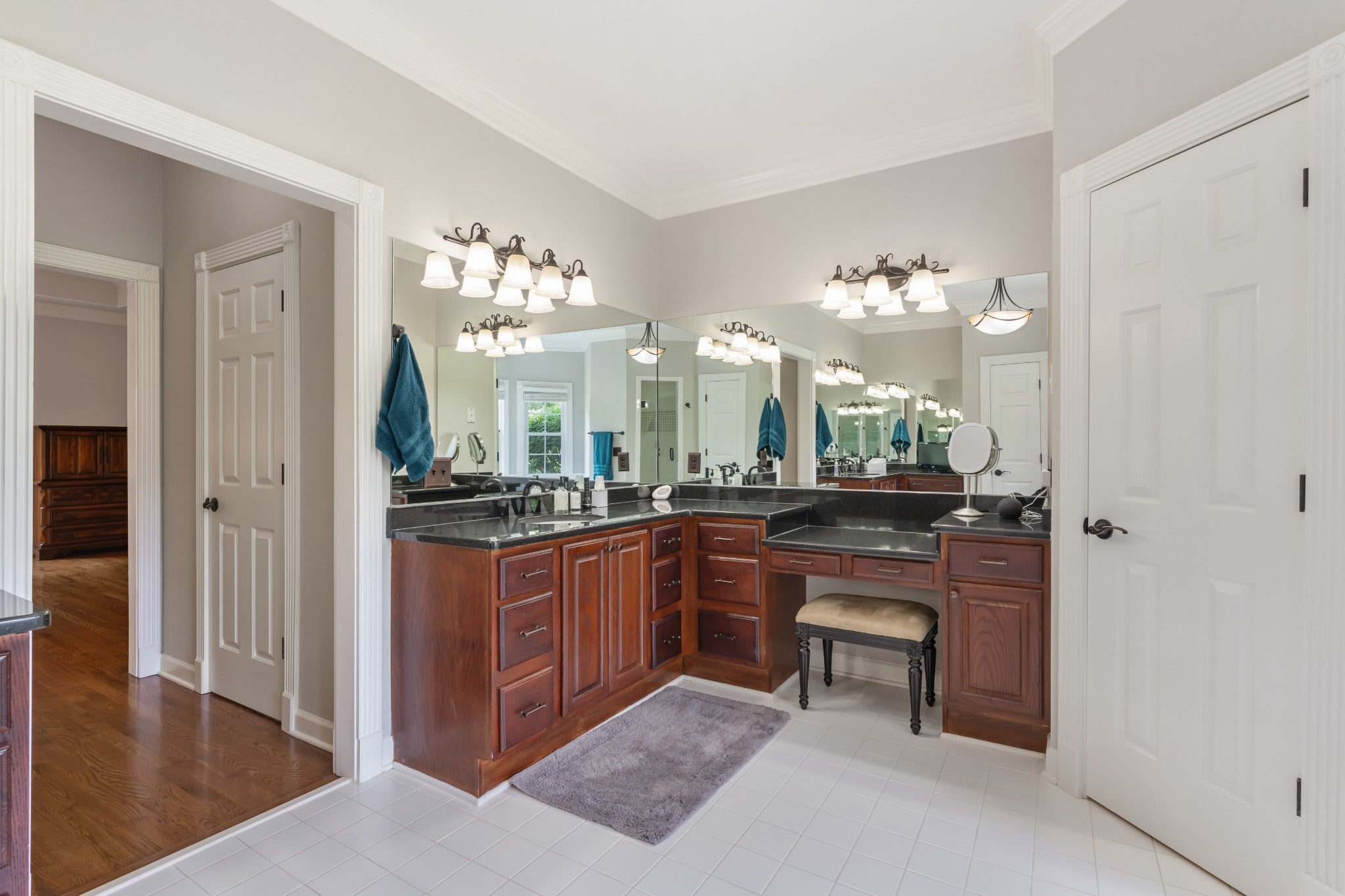 Gallatin, Tennessee, 37066, United States, 4 Bedrooms Bedrooms, ,5 BathroomsBathrooms,Residential,Active,1834473