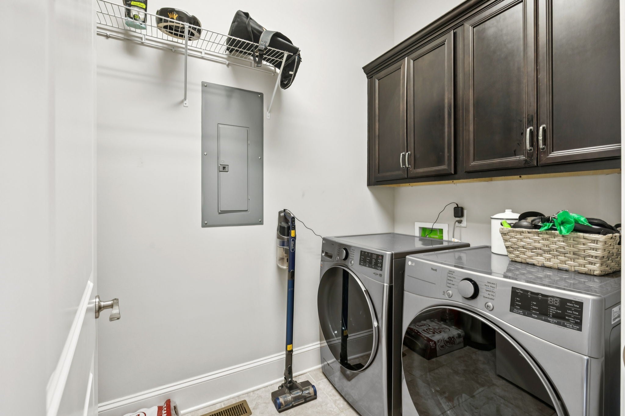 Franklin, Tennessee, 37064, United States, 3 Bedrooms Bedrooms, ,3 BathroomsBathrooms,Residential,Active,1954002