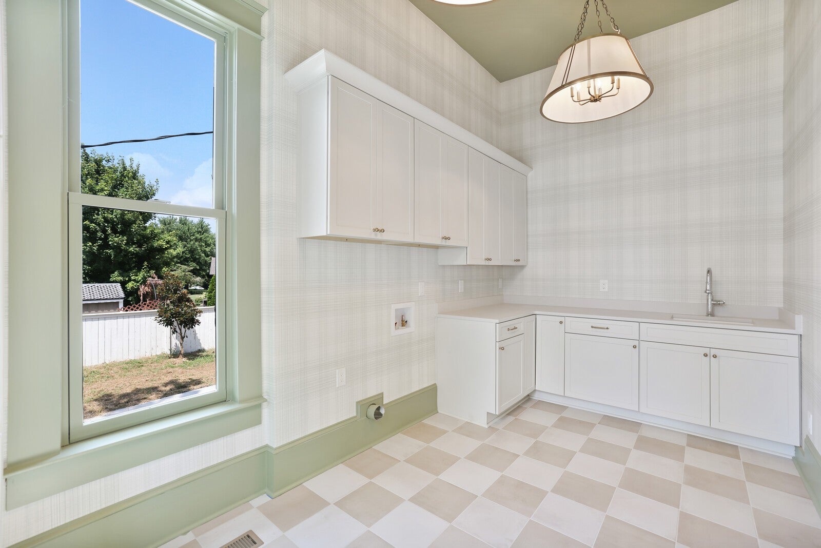 Nashville, Tennessee, 37204, United States, 4 Bedrooms Bedrooms, ,4 BathroomsBathrooms,Residential,Active,1922332