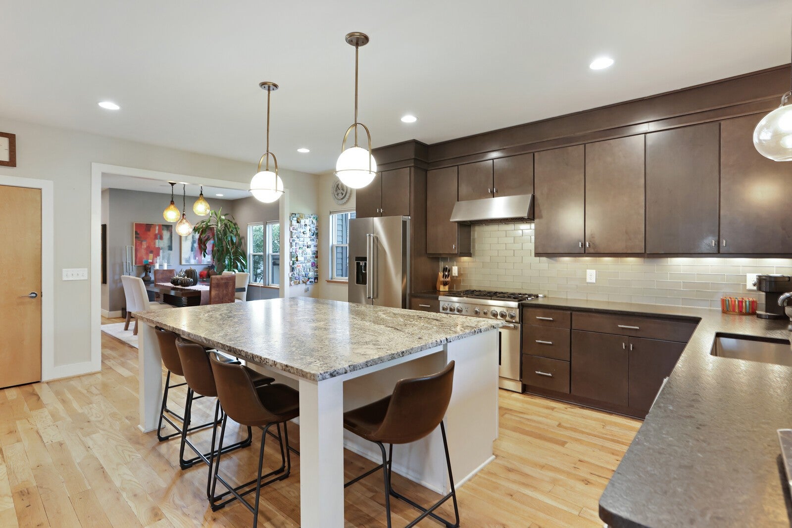 Nashville, Tennessee, 37206, United States, 4 Bedrooms Bedrooms, ,3 BathroomsBathrooms,Residential,Active,1969649