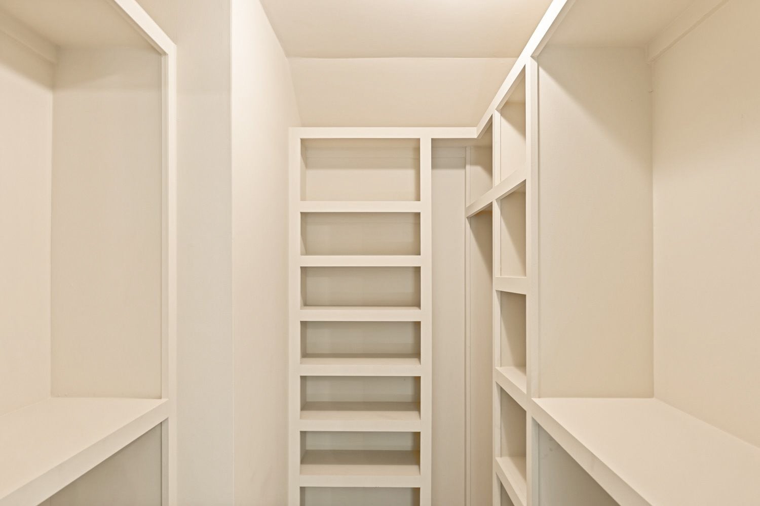 Columbia, Tennessee, 38401, United States, 4 Bedrooms Bedrooms, ,3 BathroomsBathrooms,Residential,Active,2007952